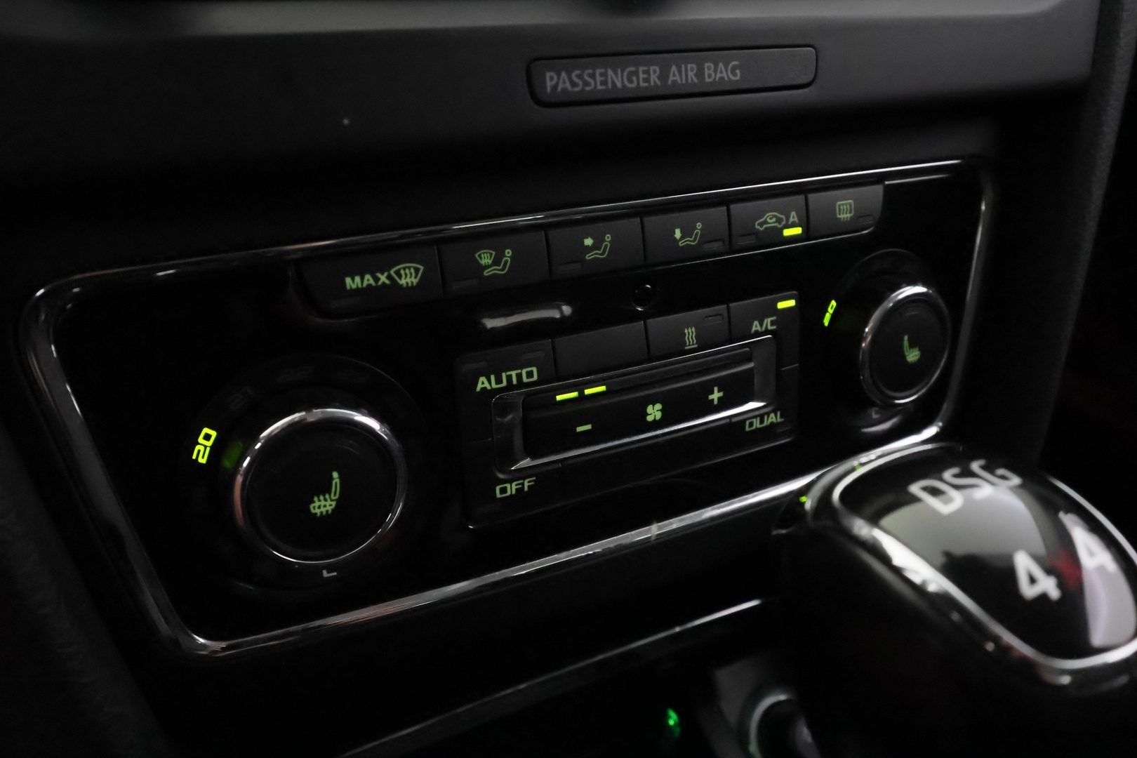 SKODA Superb 2014