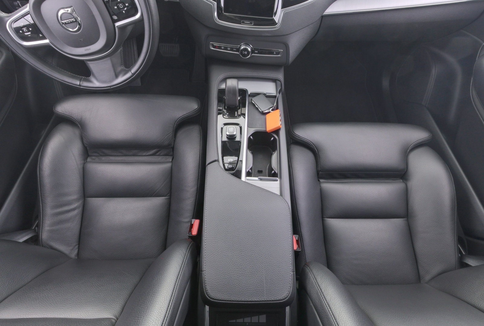 VOLVO XC90 12