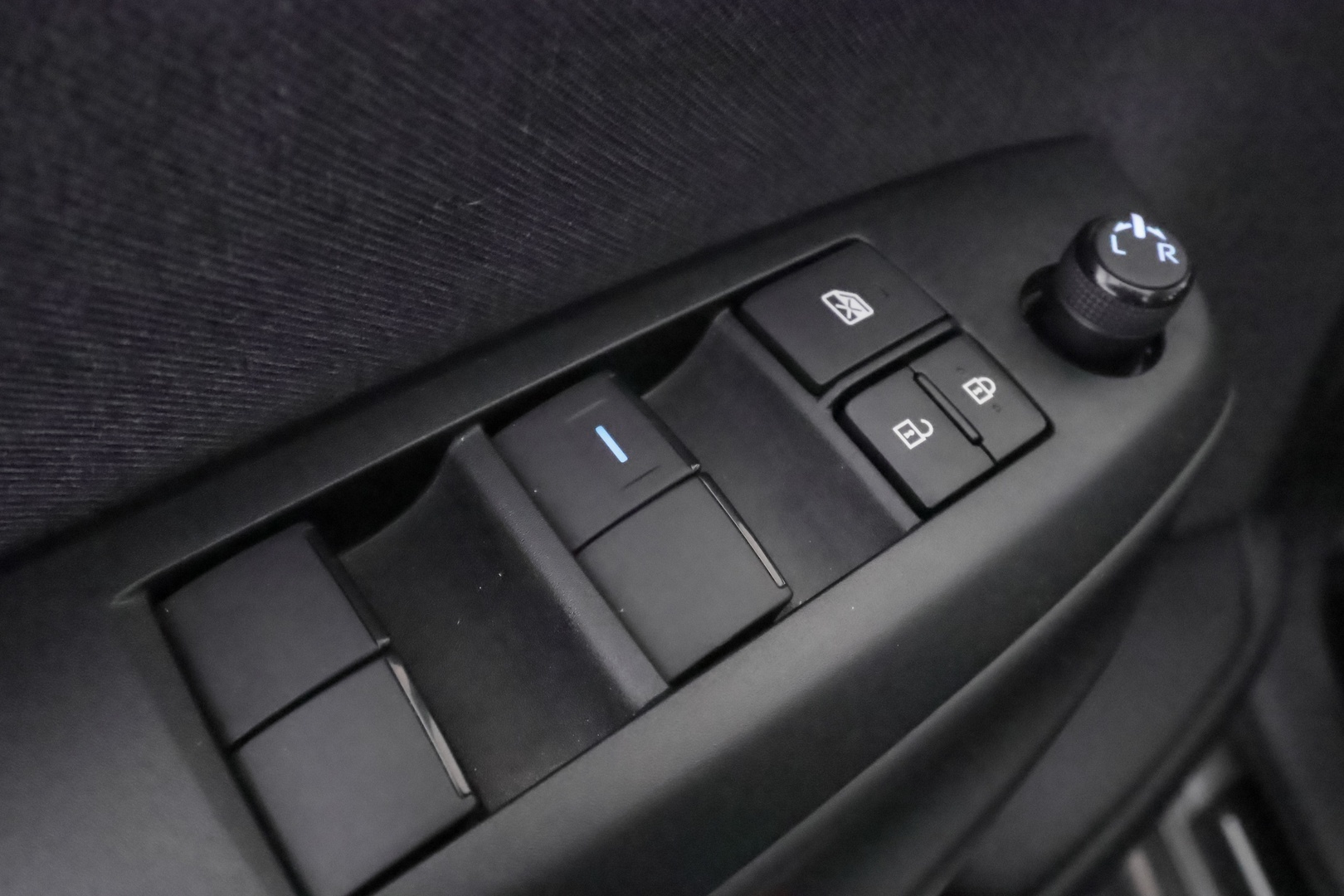 TOYOTA Yaris Cross 2023