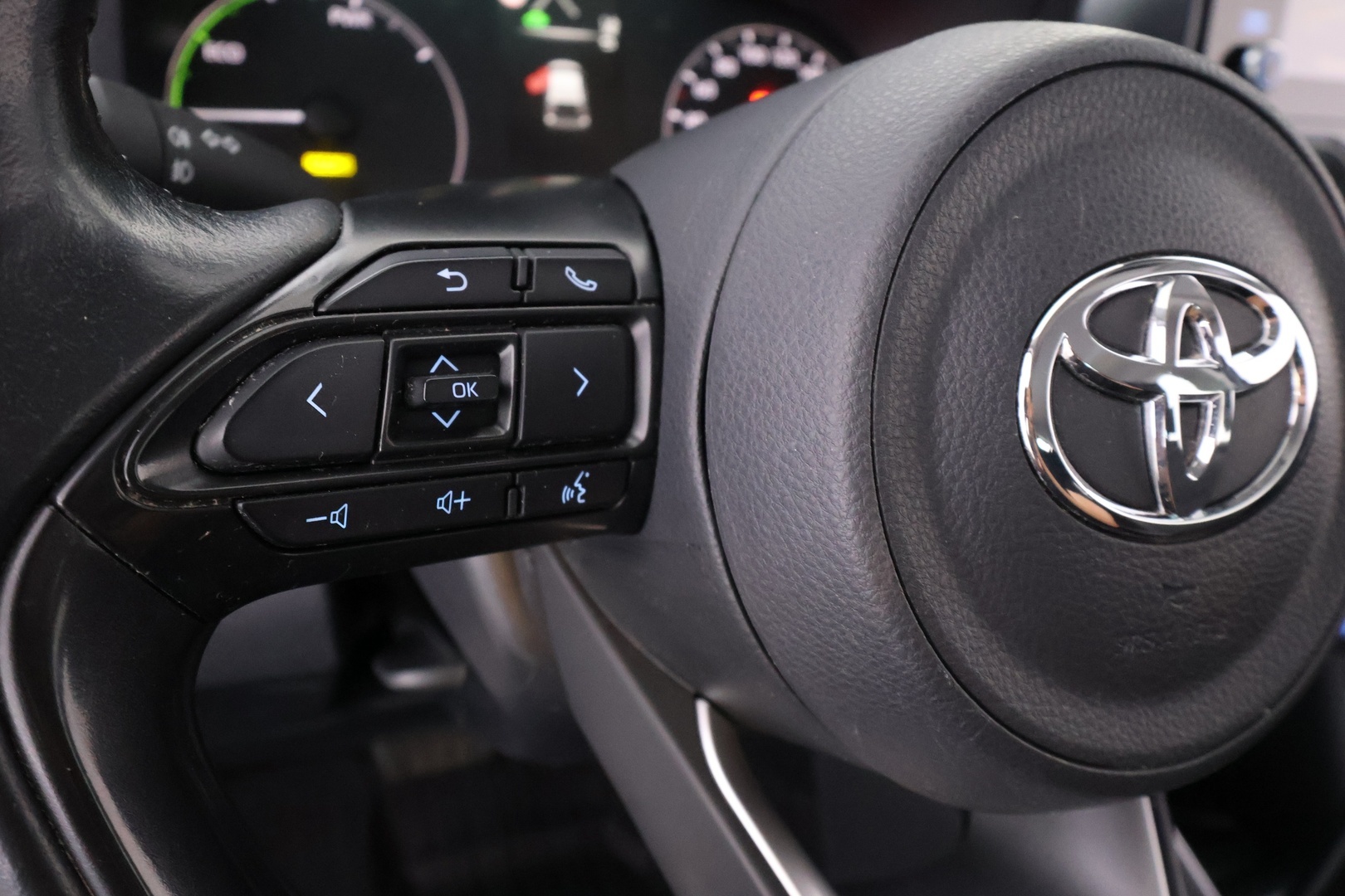 TOYOTA Yaris 2022