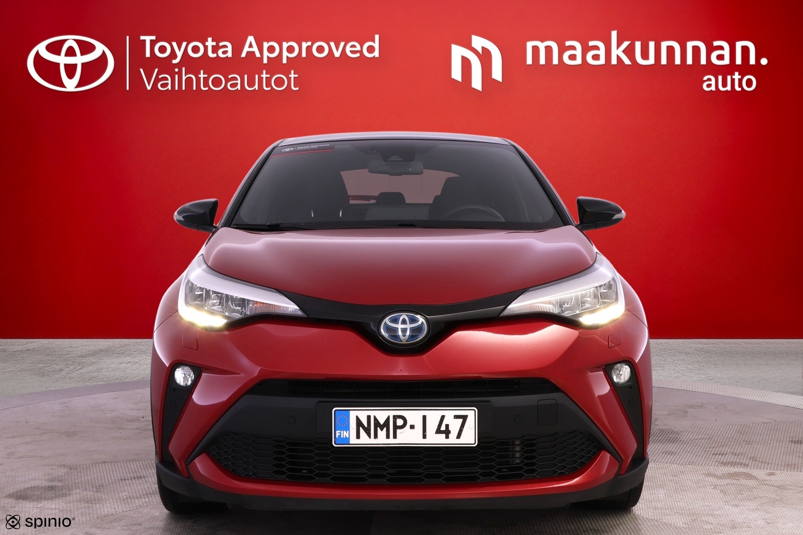 TOYOTA C-HR 8