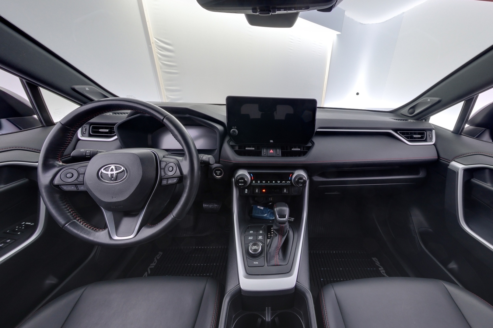 TOYOTA RAV4 Plug-in 10