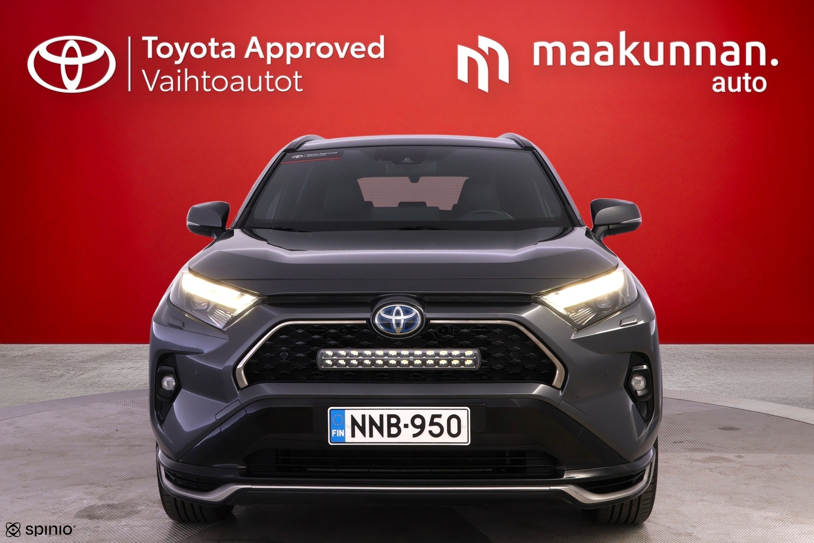 TOYOTA RAV4 Plug-in 8