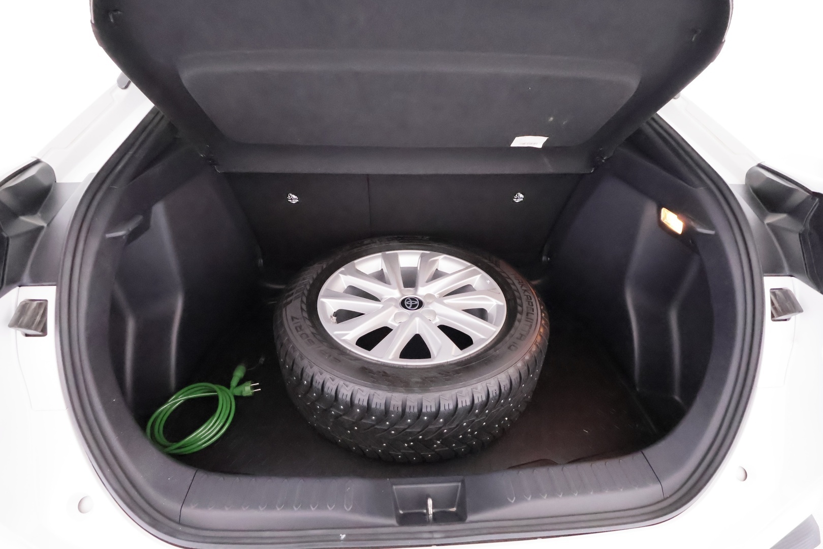 TOYOTA C-HR 15