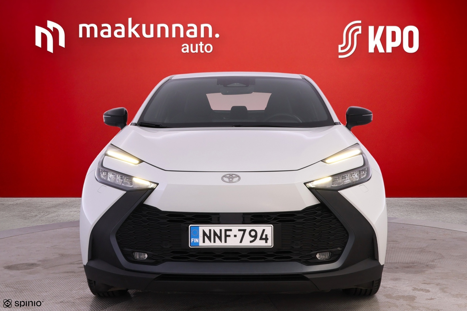 TOYOTA C-HR 8