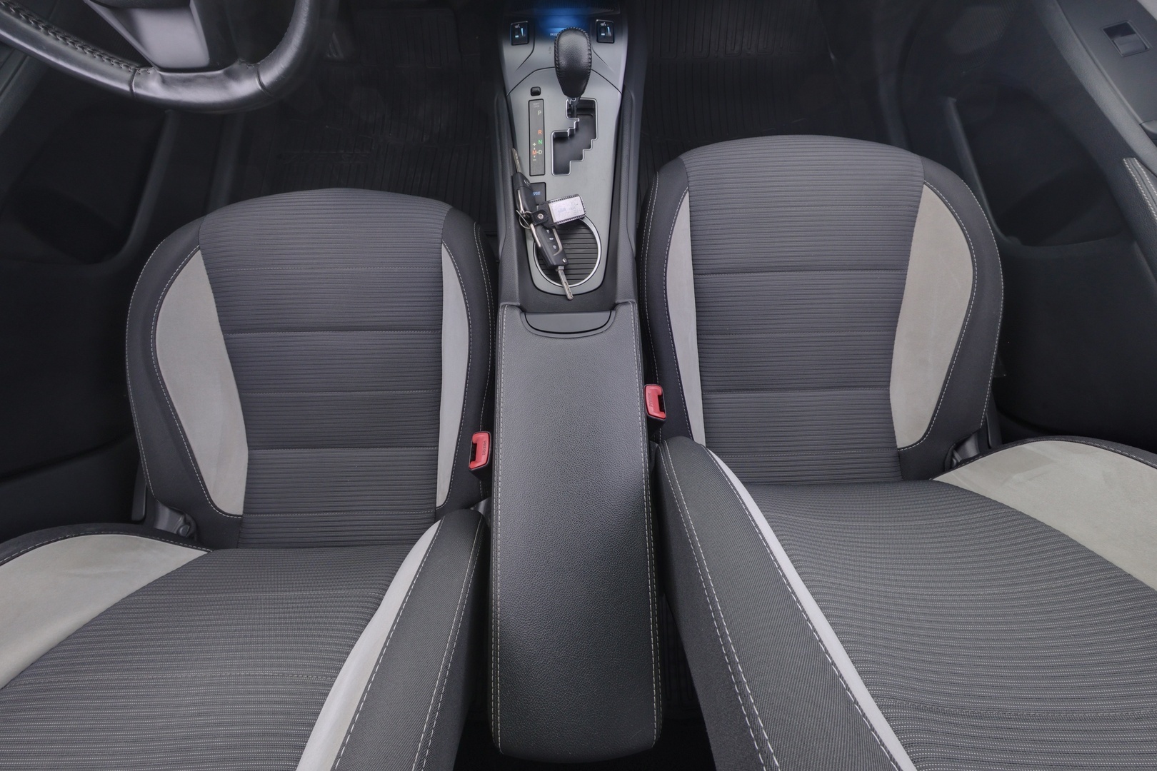 TOYOTA Avensis 2018