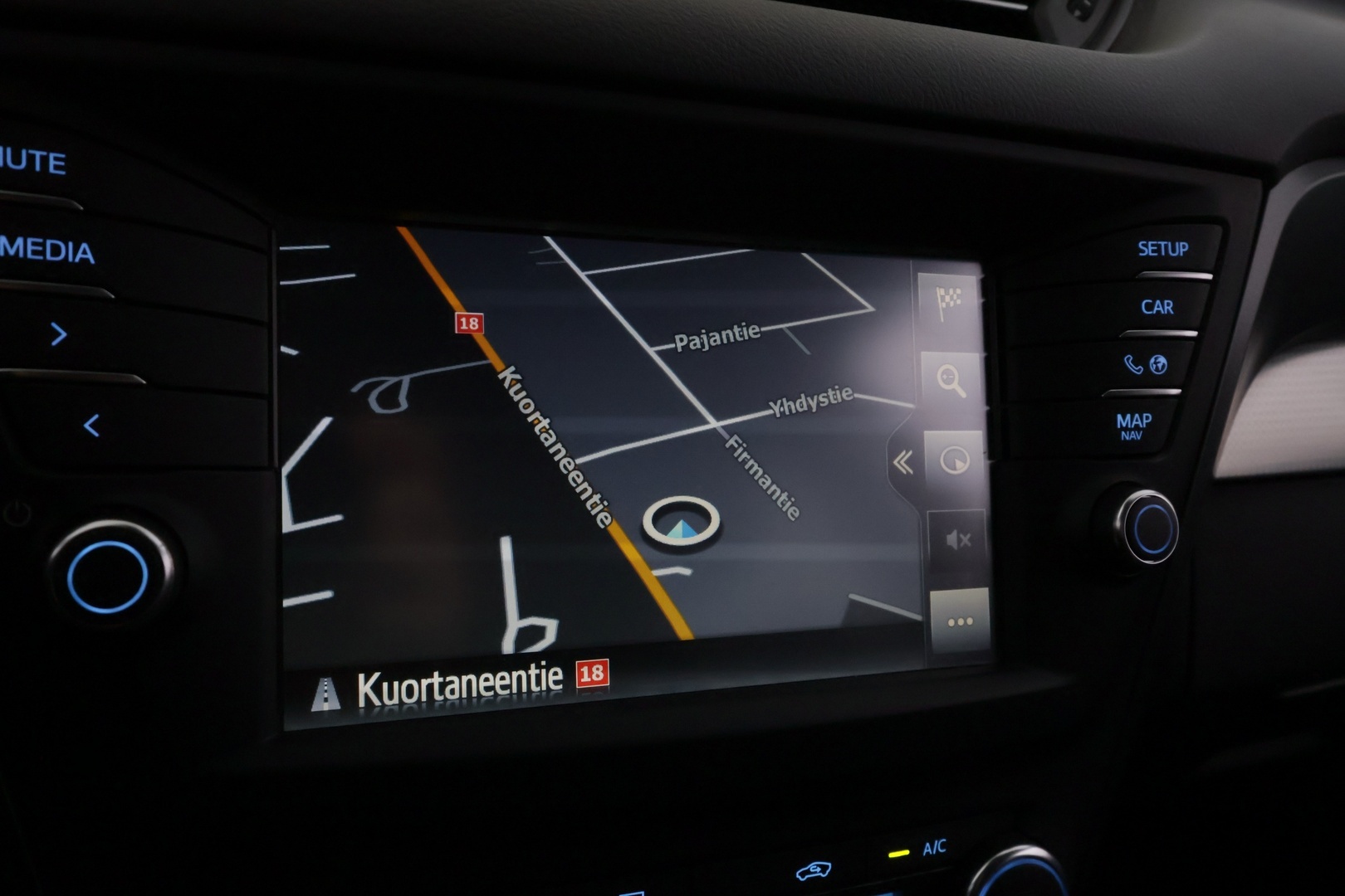 TOYOTA Avensis 2018