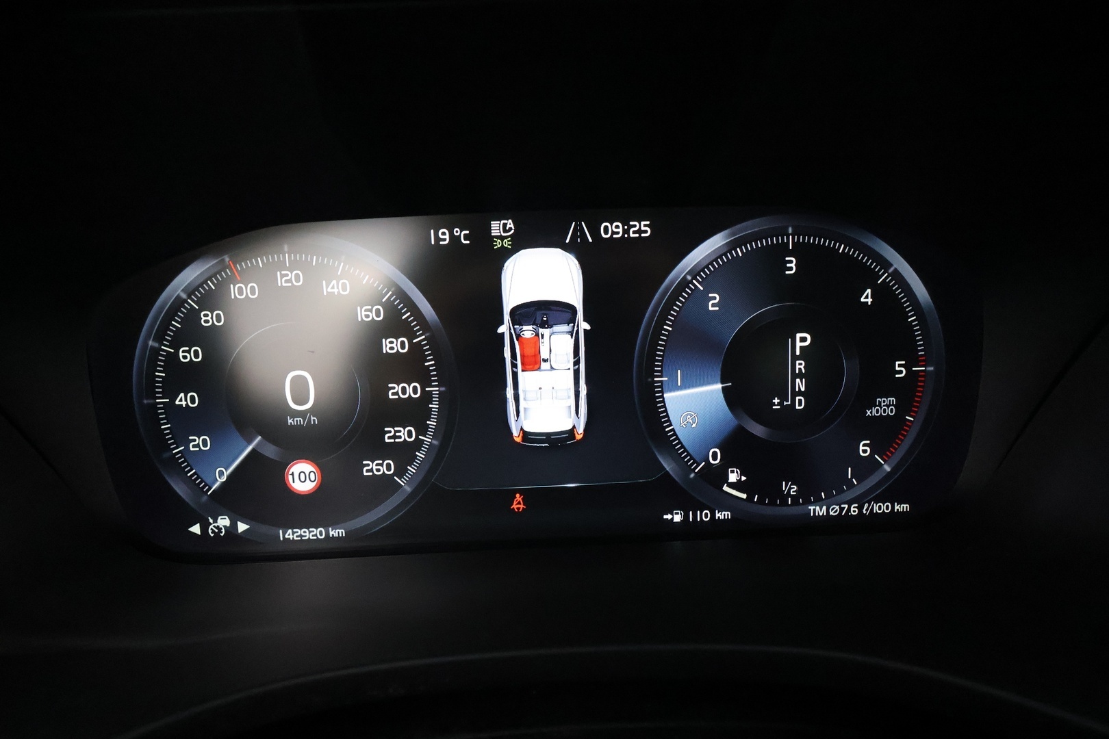 VOLVO XC60 2018