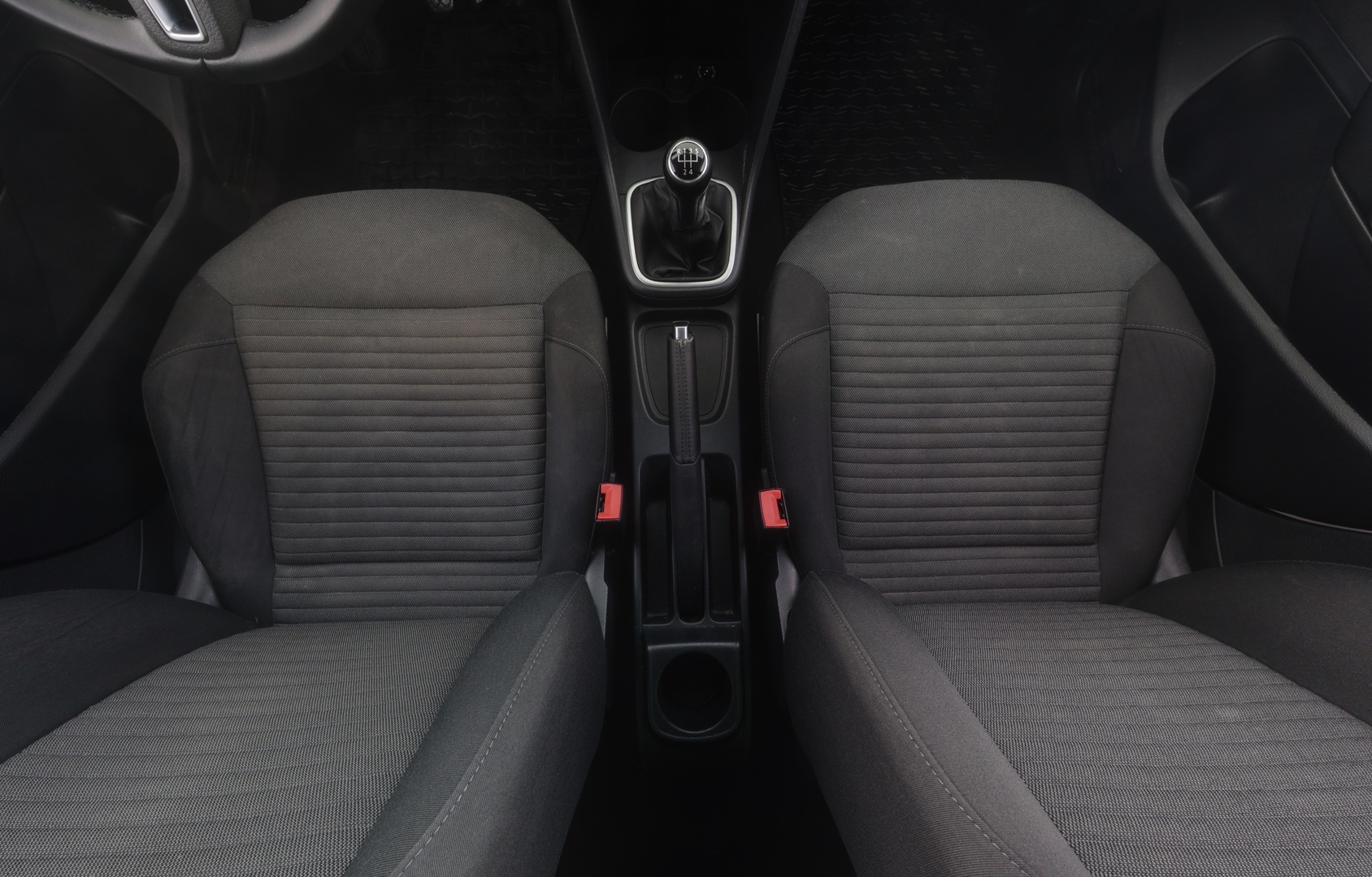 VOLKSWAGEN Polo 2012