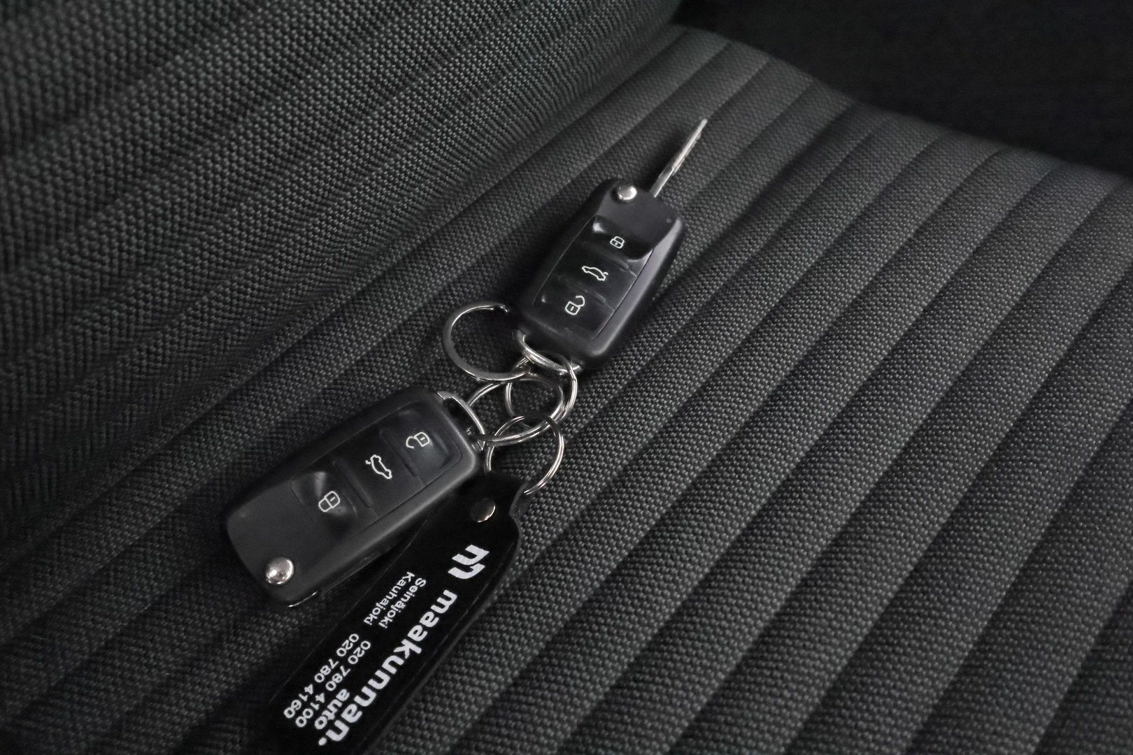 VOLKSWAGEN Polo 2012