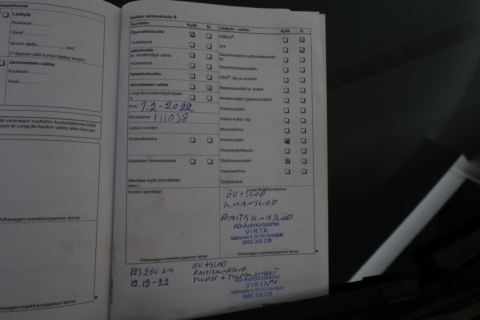 VOLKSWAGEN Polo 2012