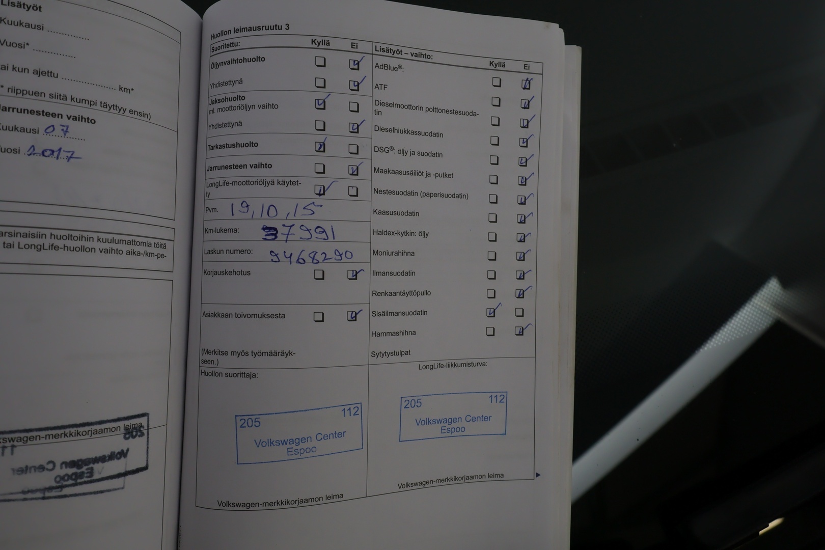 VOLKSWAGEN Polo 2012