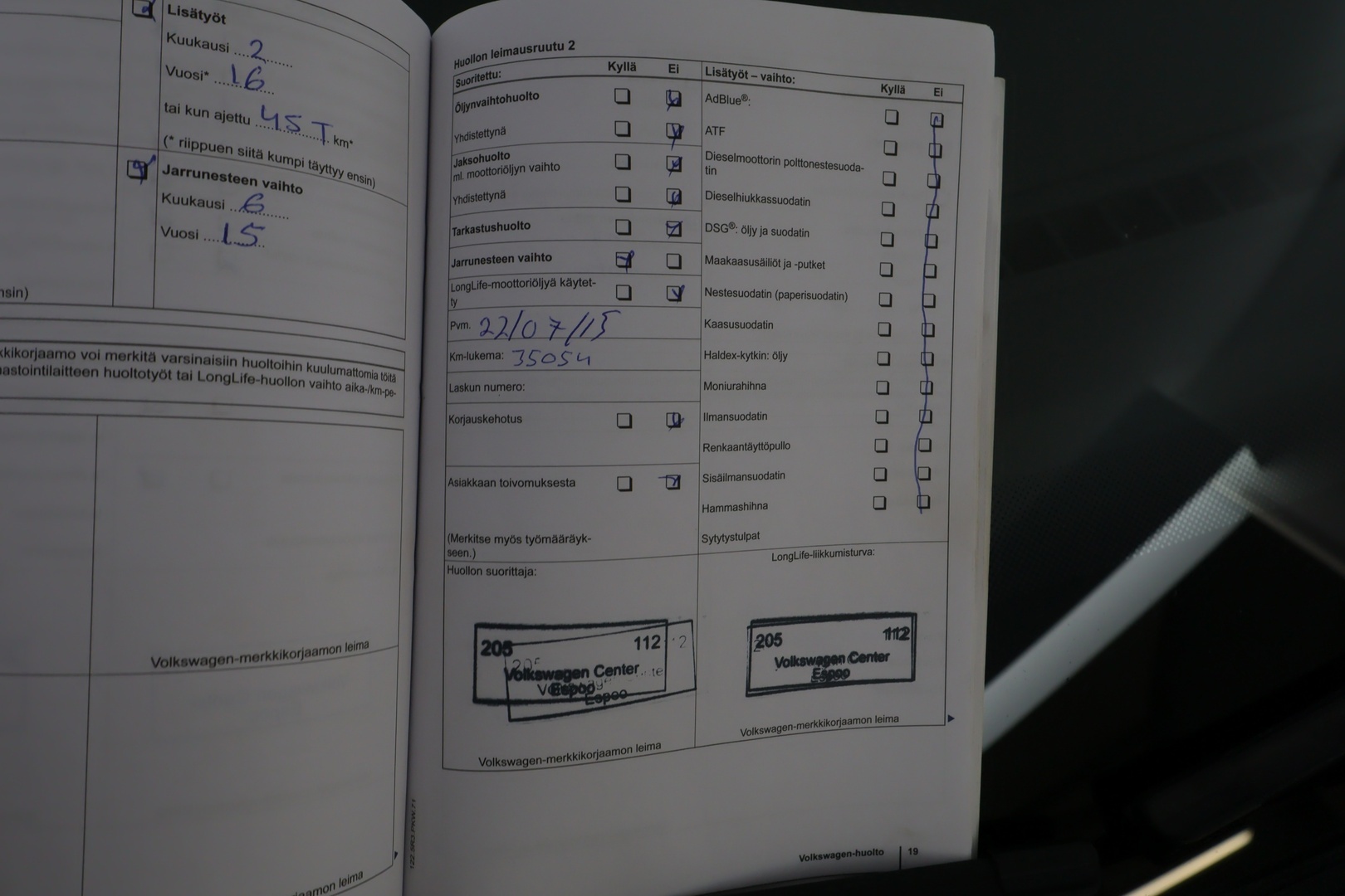 VOLKSWAGEN Polo 2012