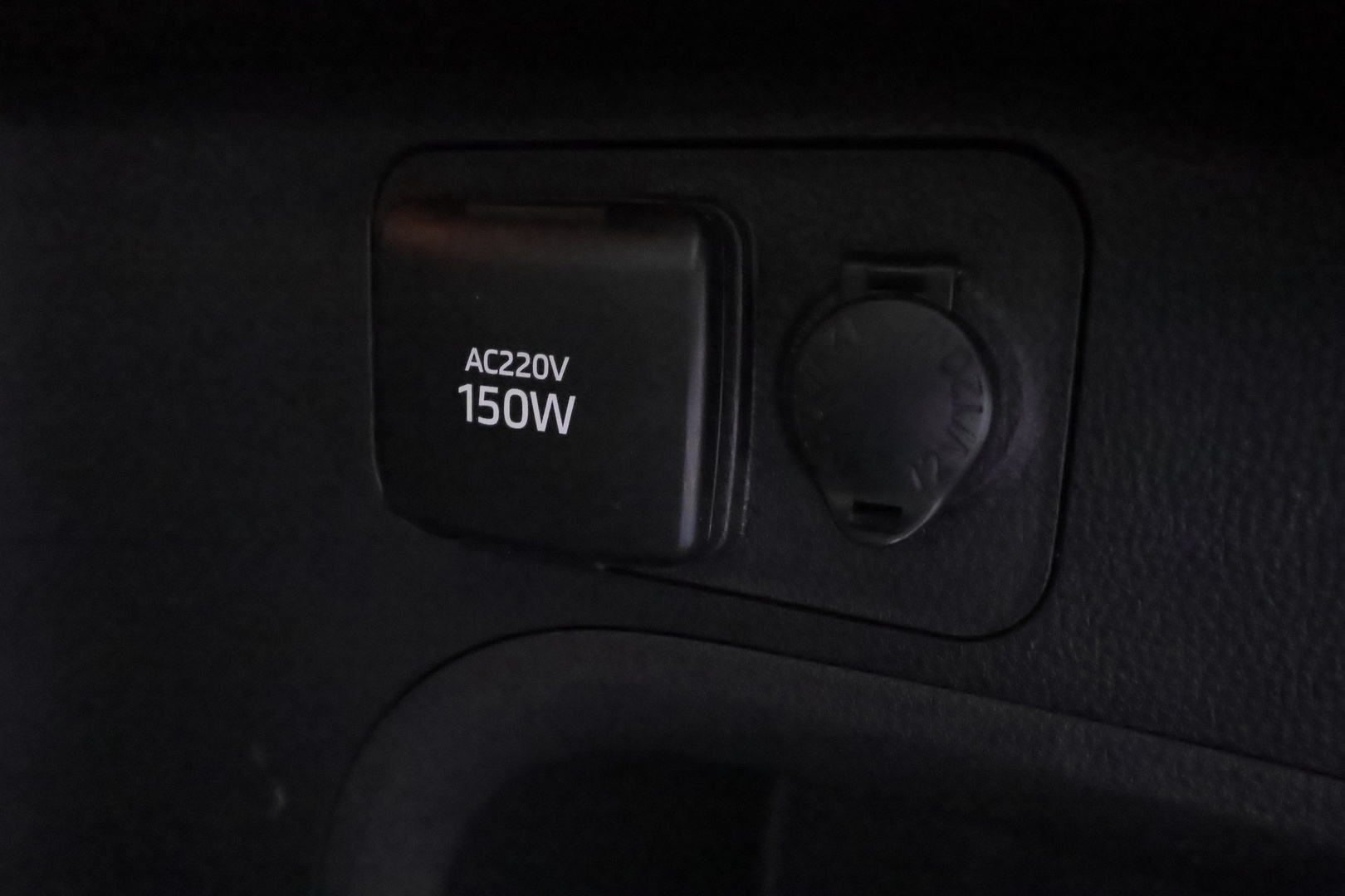 TOYOTA RAV4 Plug-in 2021