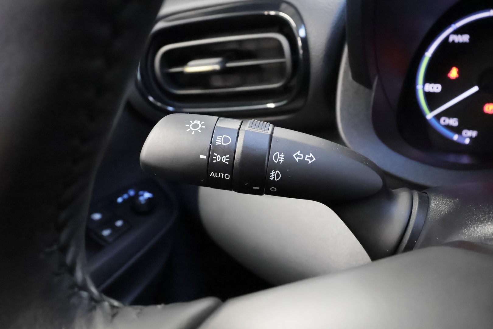 TOYOTA Yaris Cross 2022