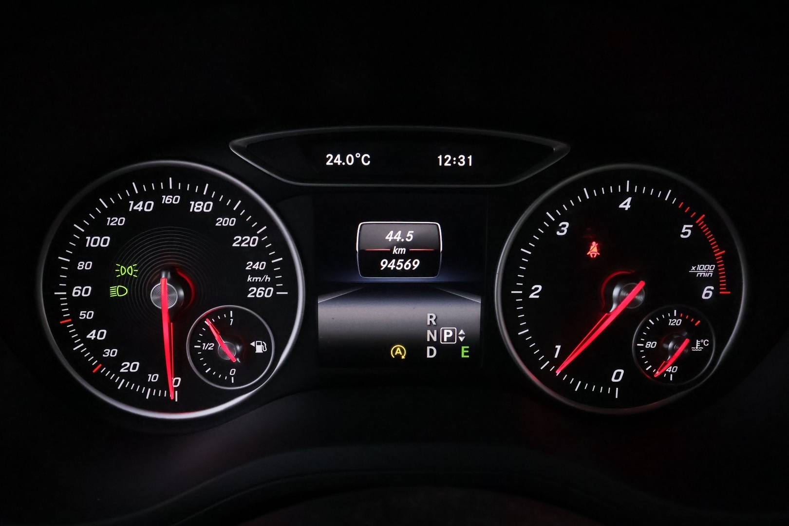 MERCEDES-BENZ B 2015