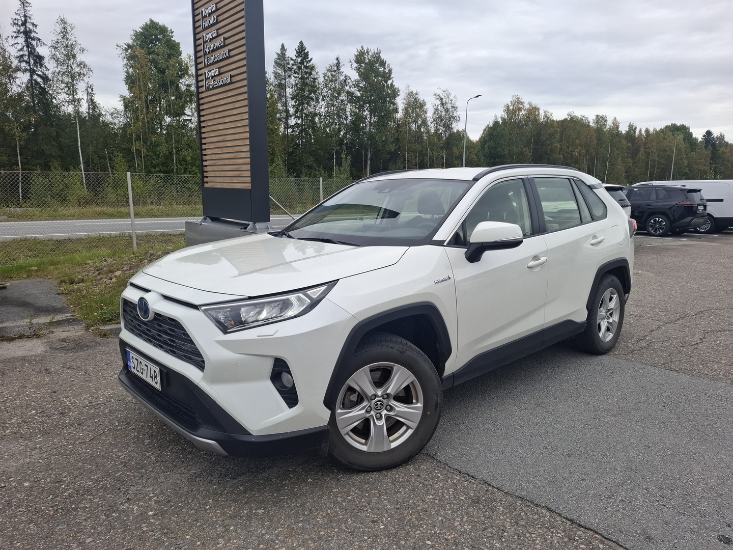 TOYOTA RAV4 2021