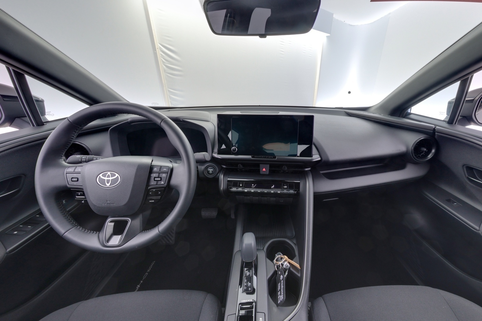 TOYOTA C-HR 2025