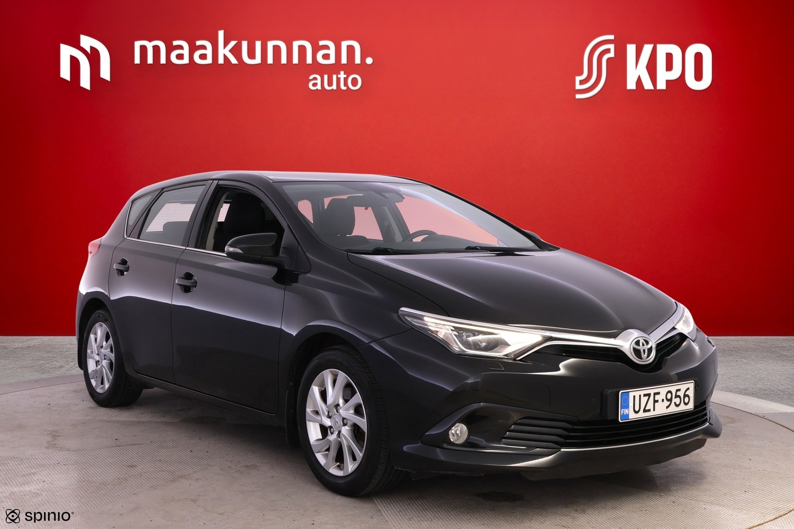 TOYOTA Auris 2015