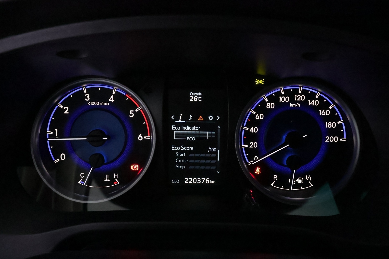TOYOTA Hilux 2017