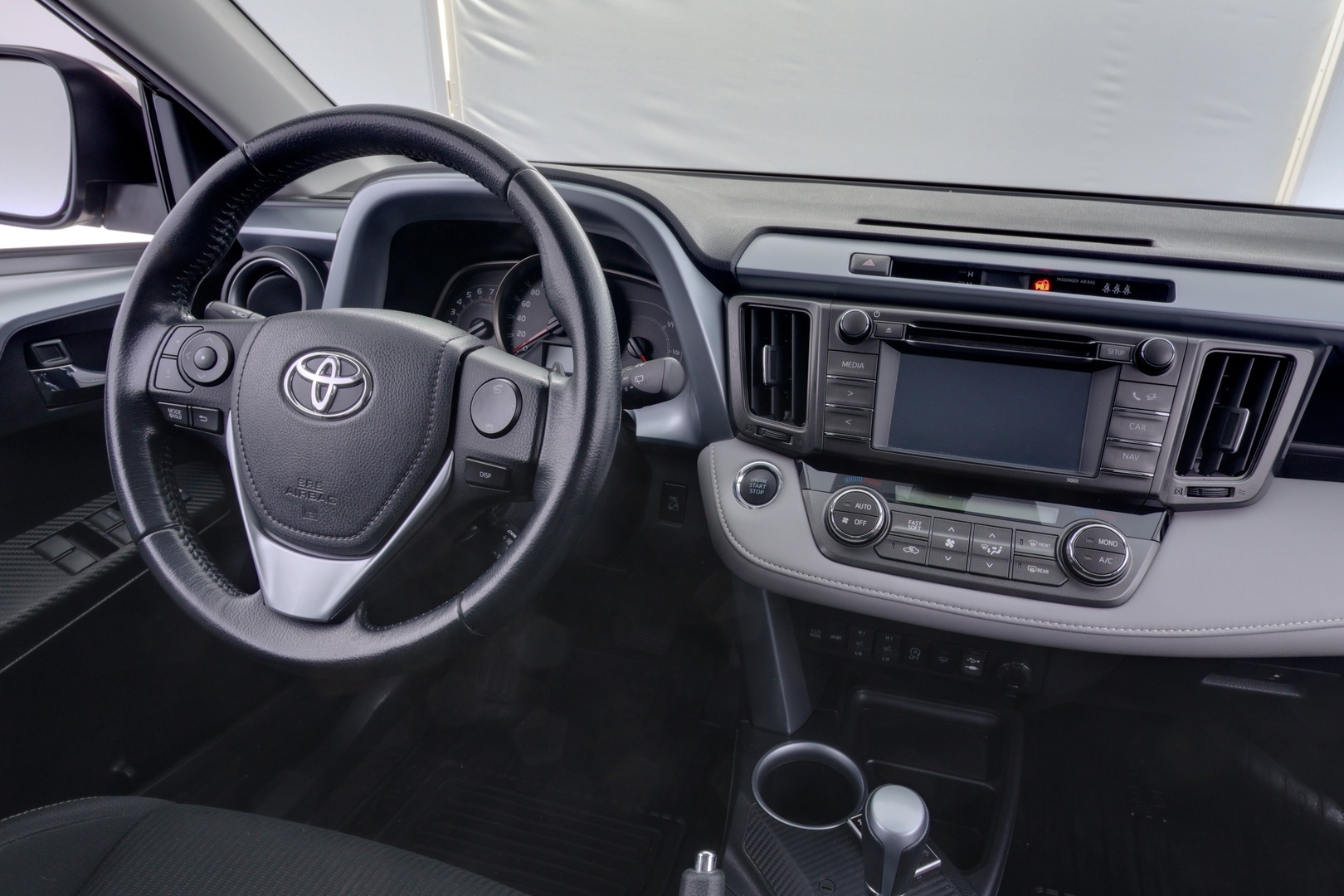 TOYOTA RAV4 2015