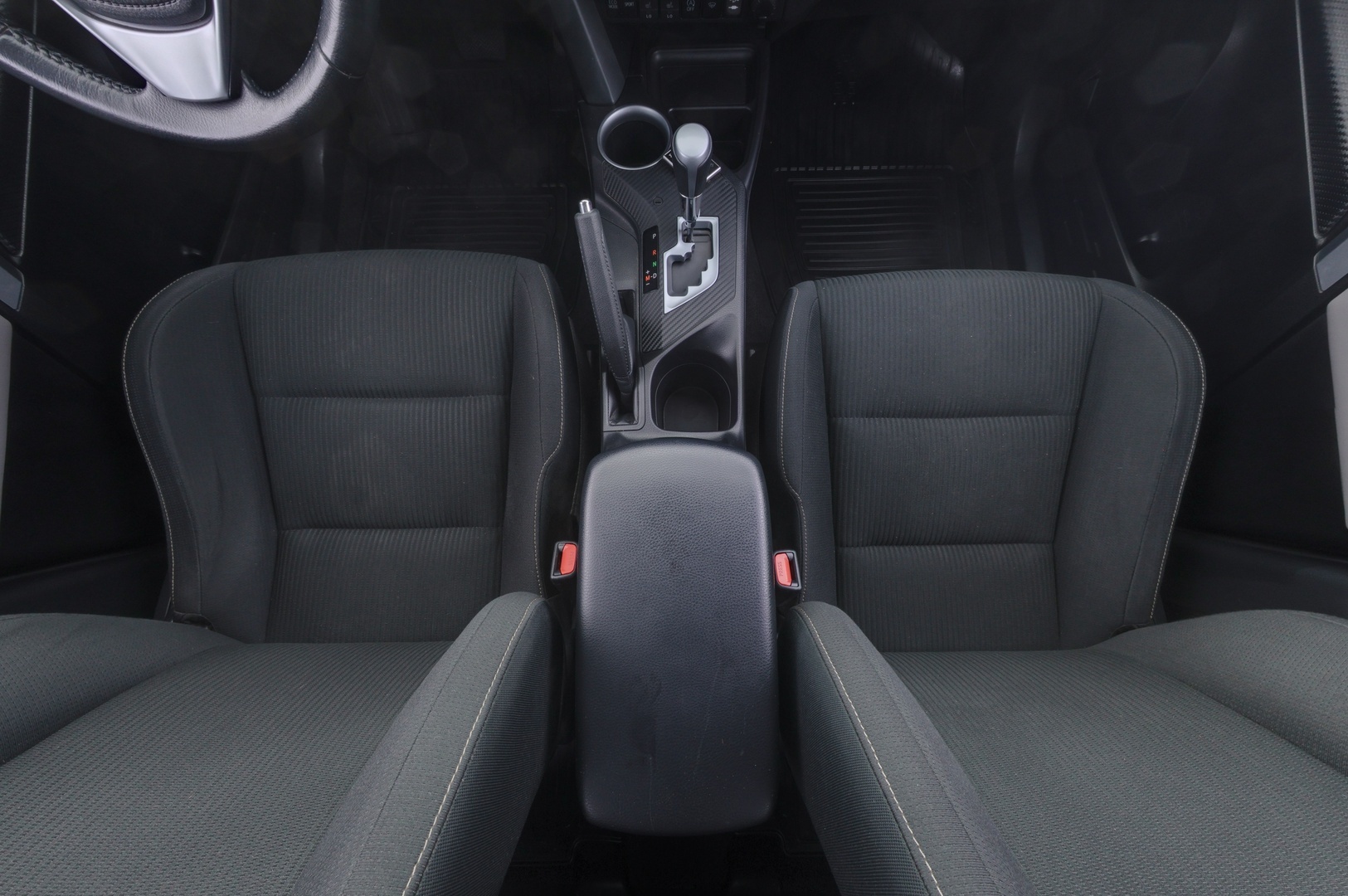 TOYOTA RAV4 2015