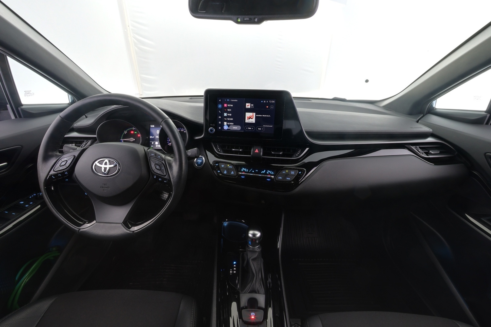 TOYOTA C-HR 2023