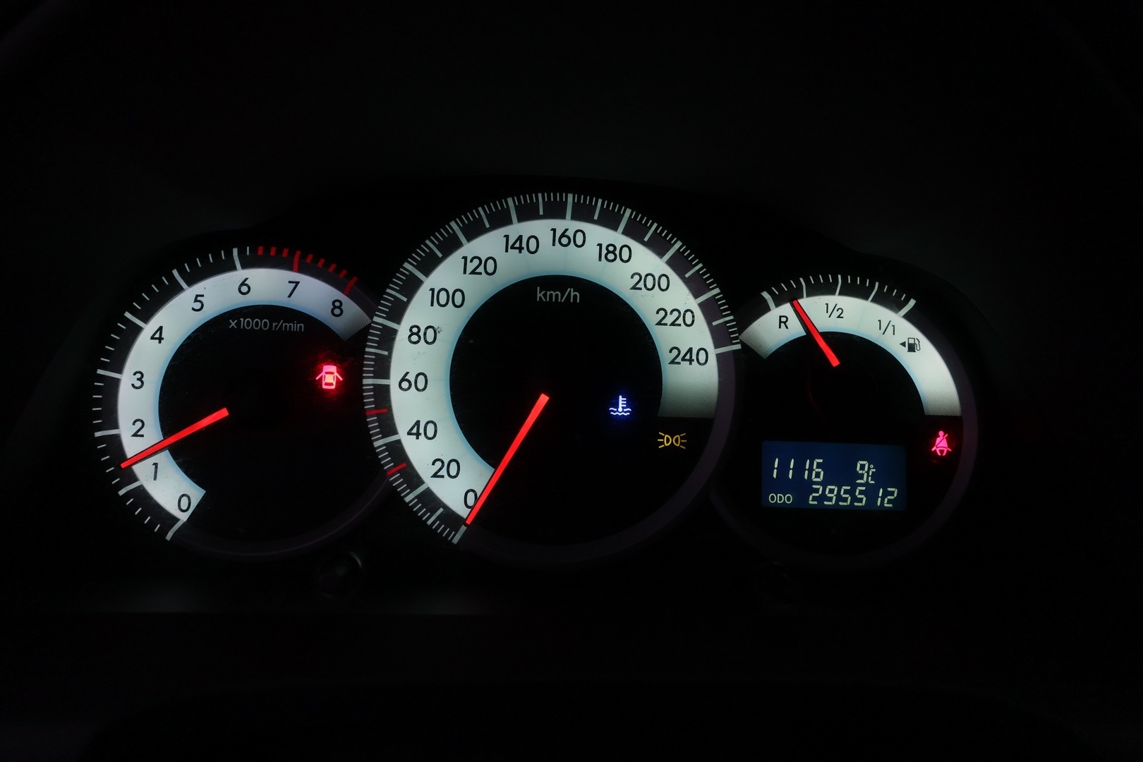 TOYOTA Corolla Verso 2005