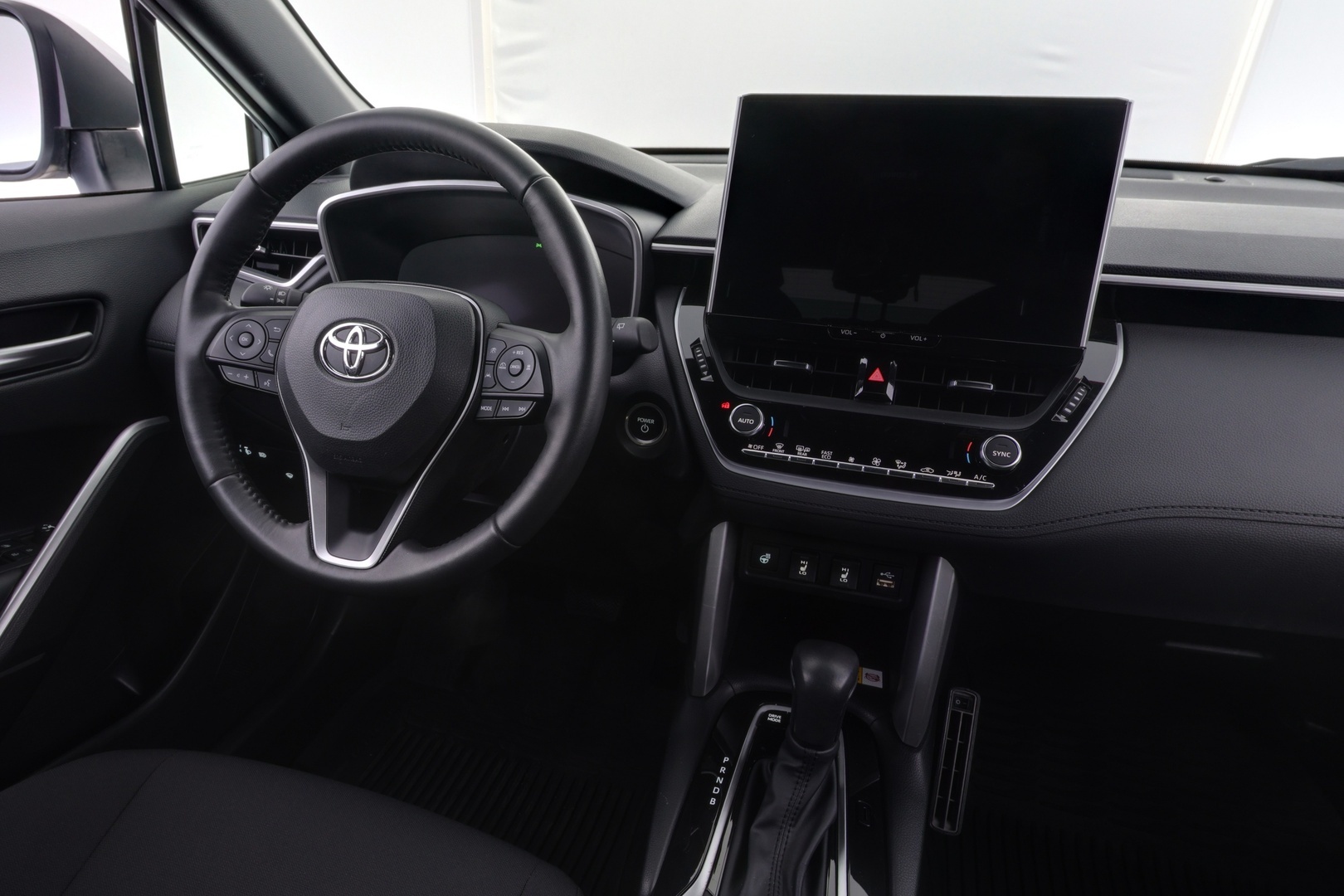 TOYOTA Corolla Cross 2024