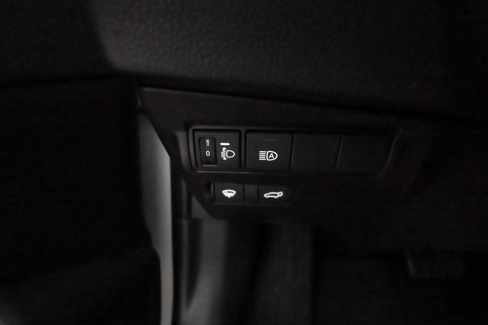 TOYOTA Corolla Cross 2024
