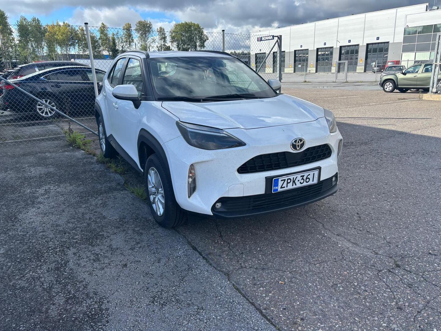 TOYOTA Yaris Cross 2025