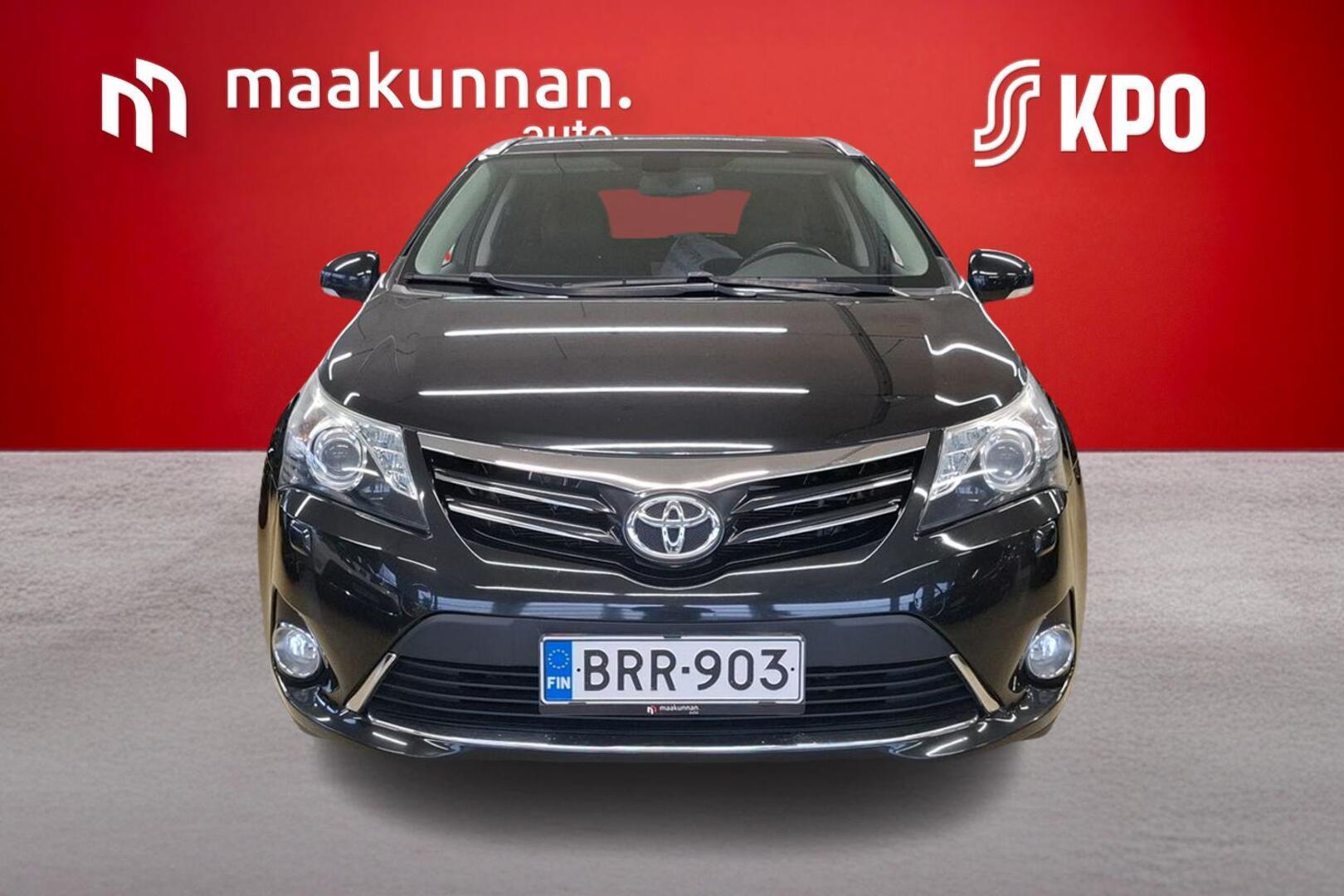 TOYOTA Avensis 2014