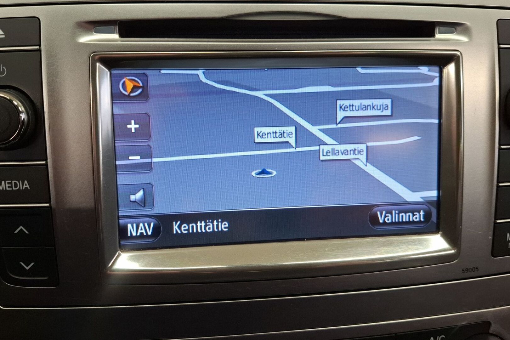 TOYOTA Avensis 2014