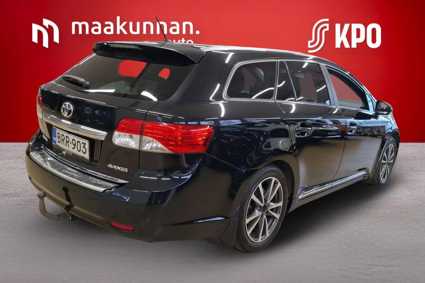 TOYOTA Avensis 2014