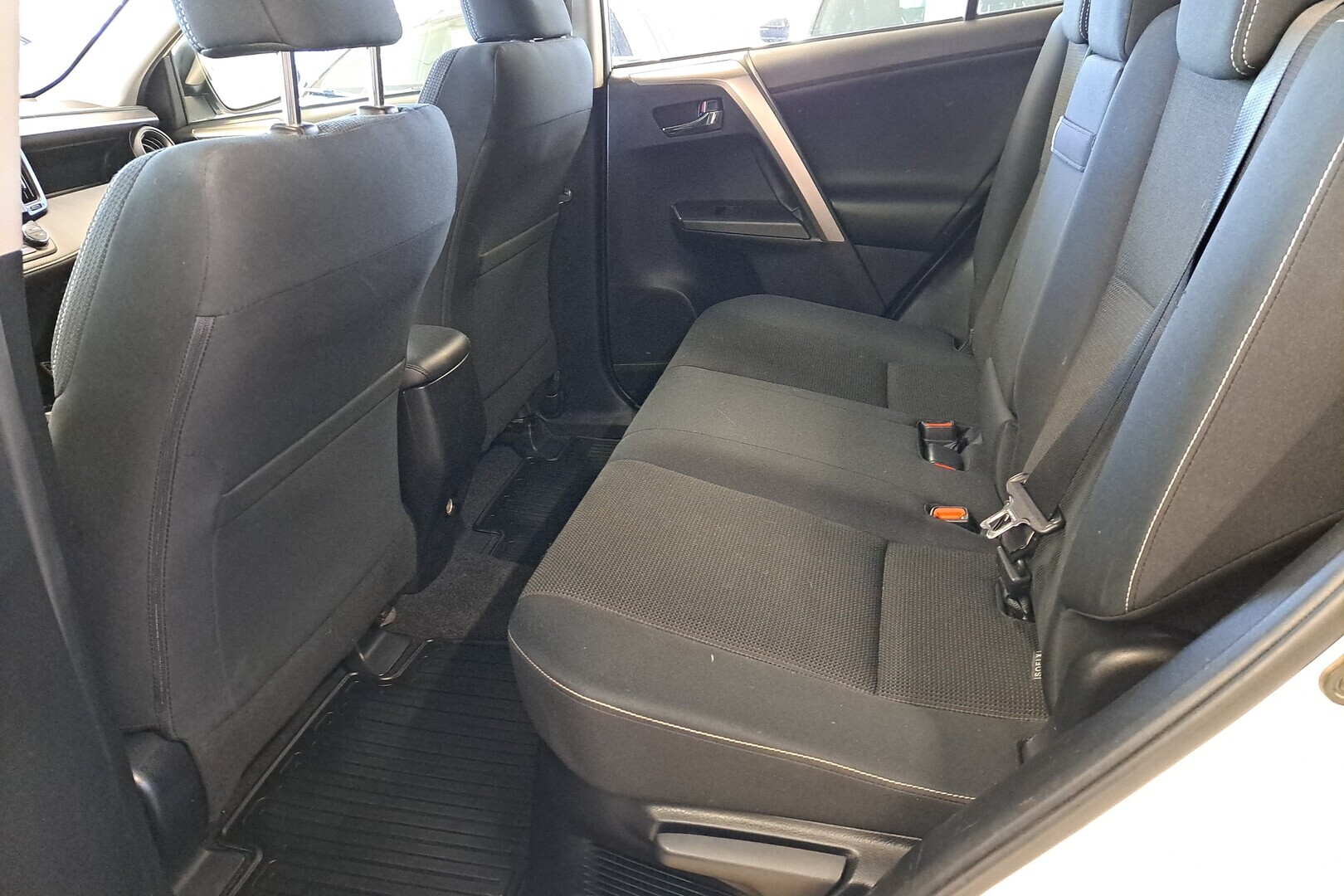 TOYOTA RAV4 2018