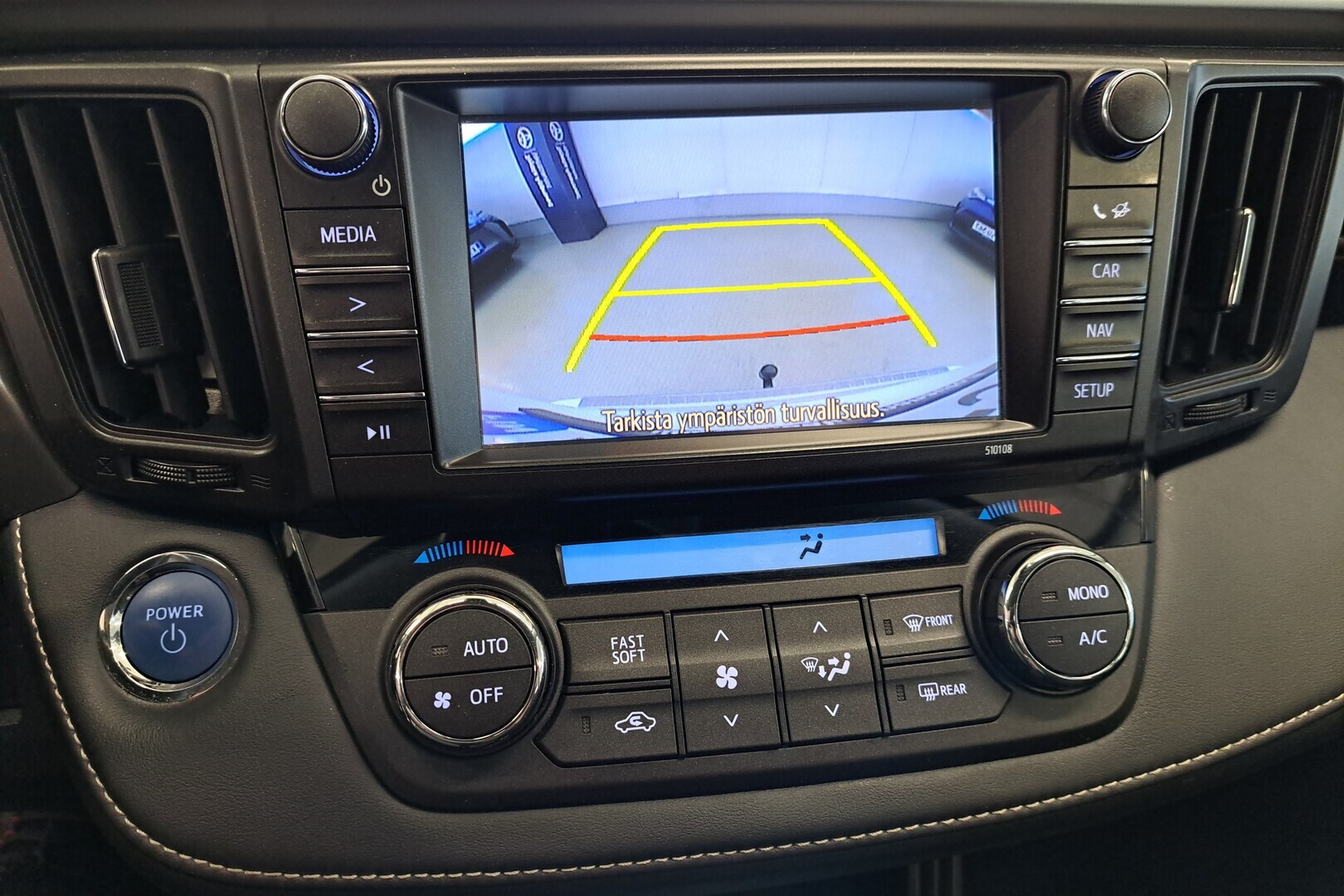 TOYOTA RAV4 2018
