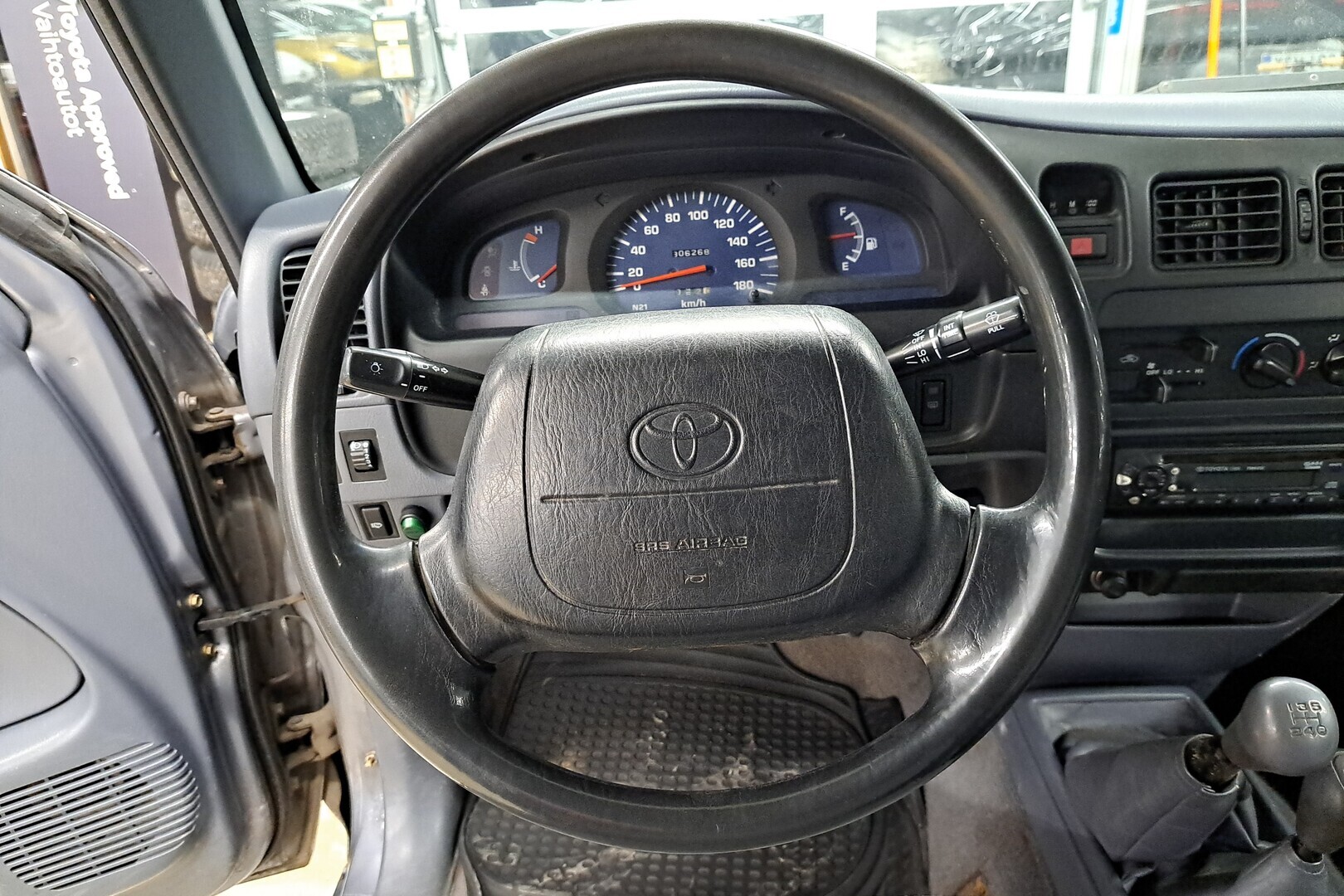 TOYOTA Hilux 2001