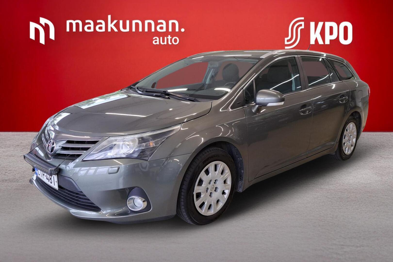 TOYOTA Avensis 2012
