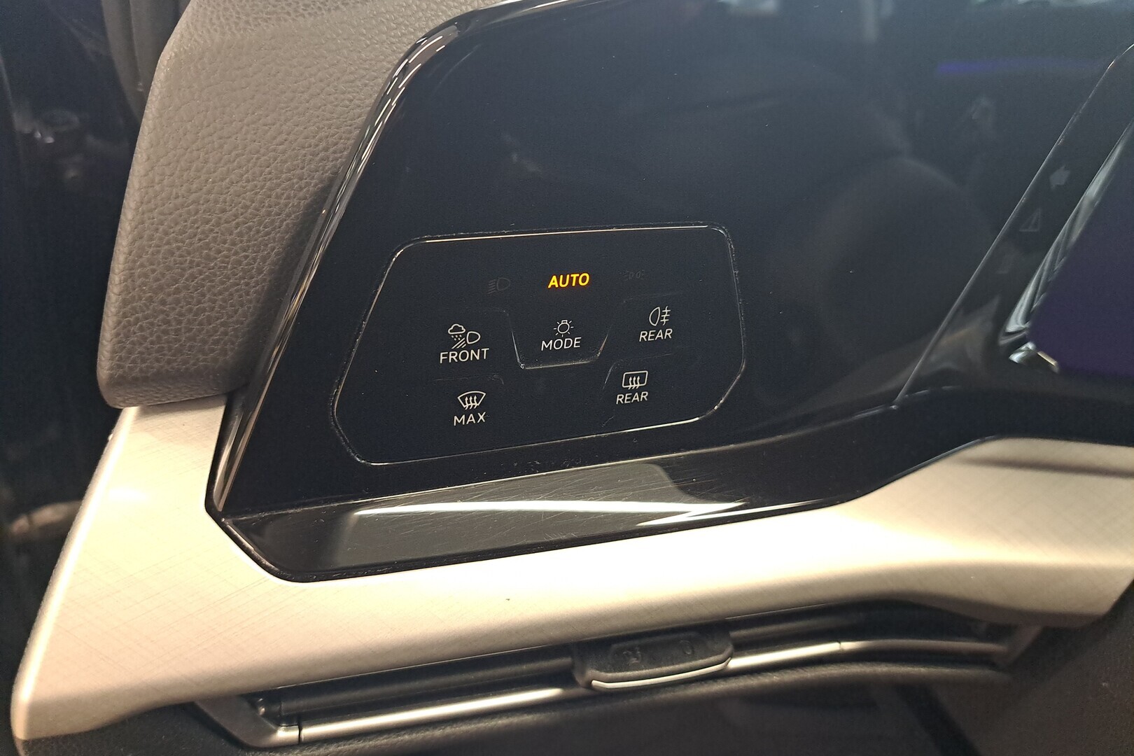 VOLKSWAGEN Golf 2020