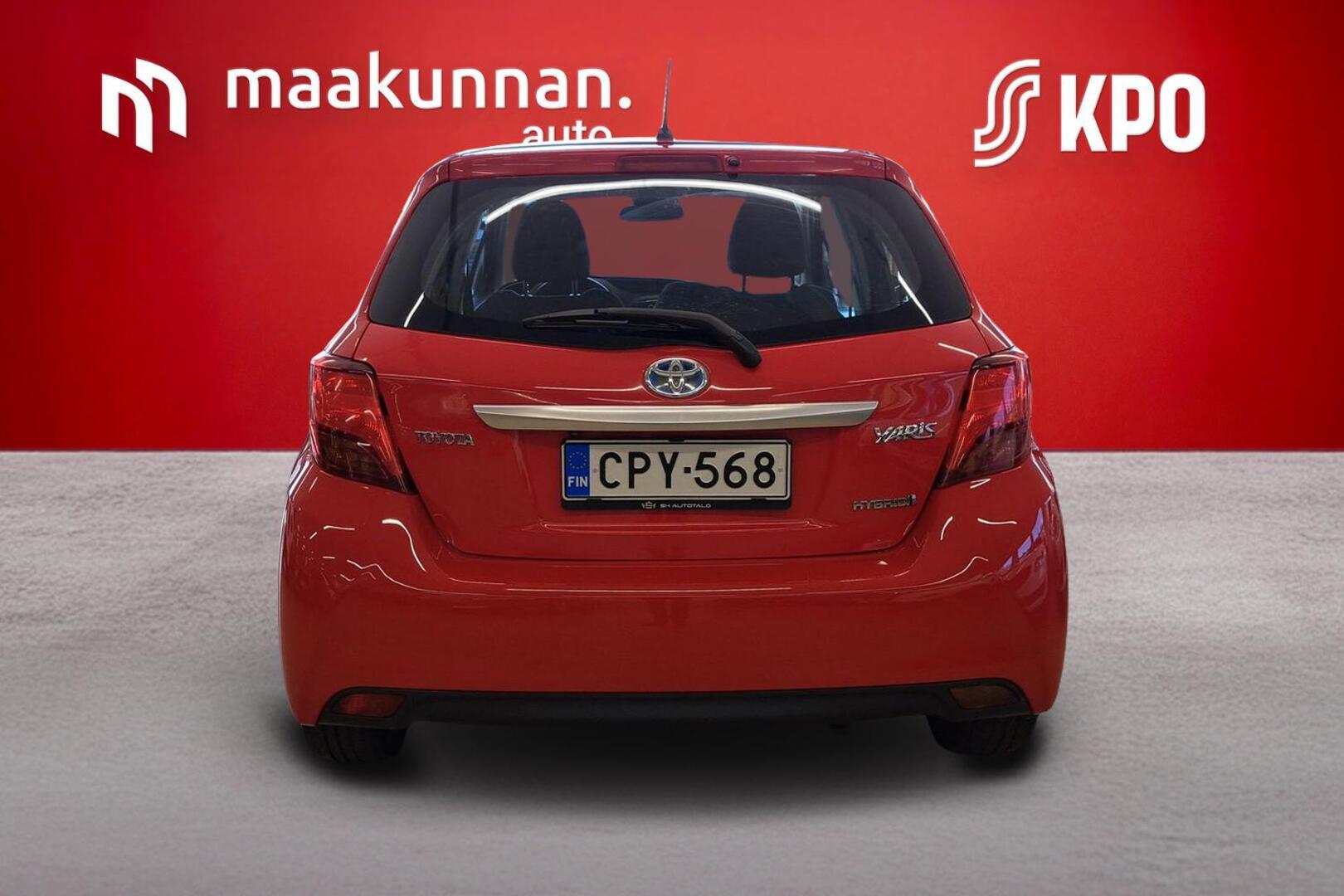 TOYOTA Yaris 2017