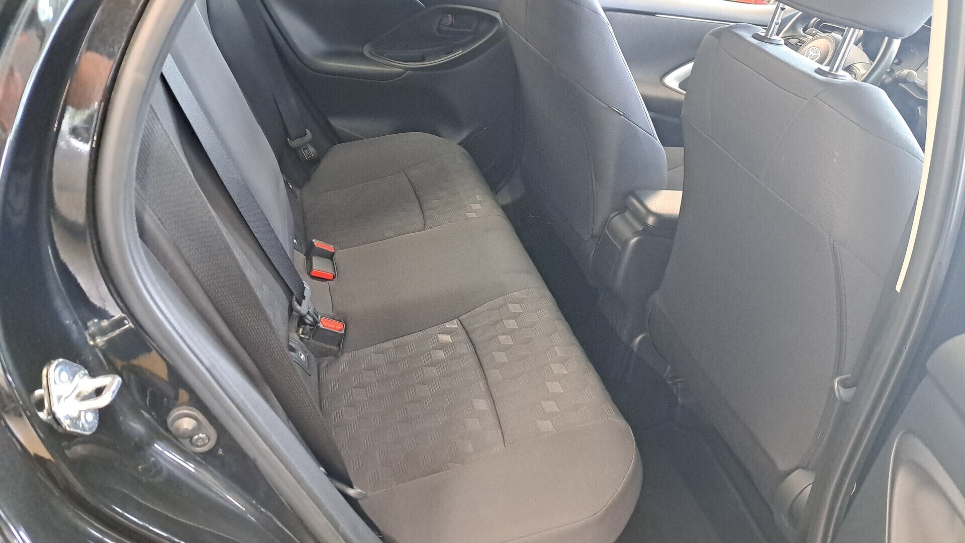 TOYOTA Yaris 2024