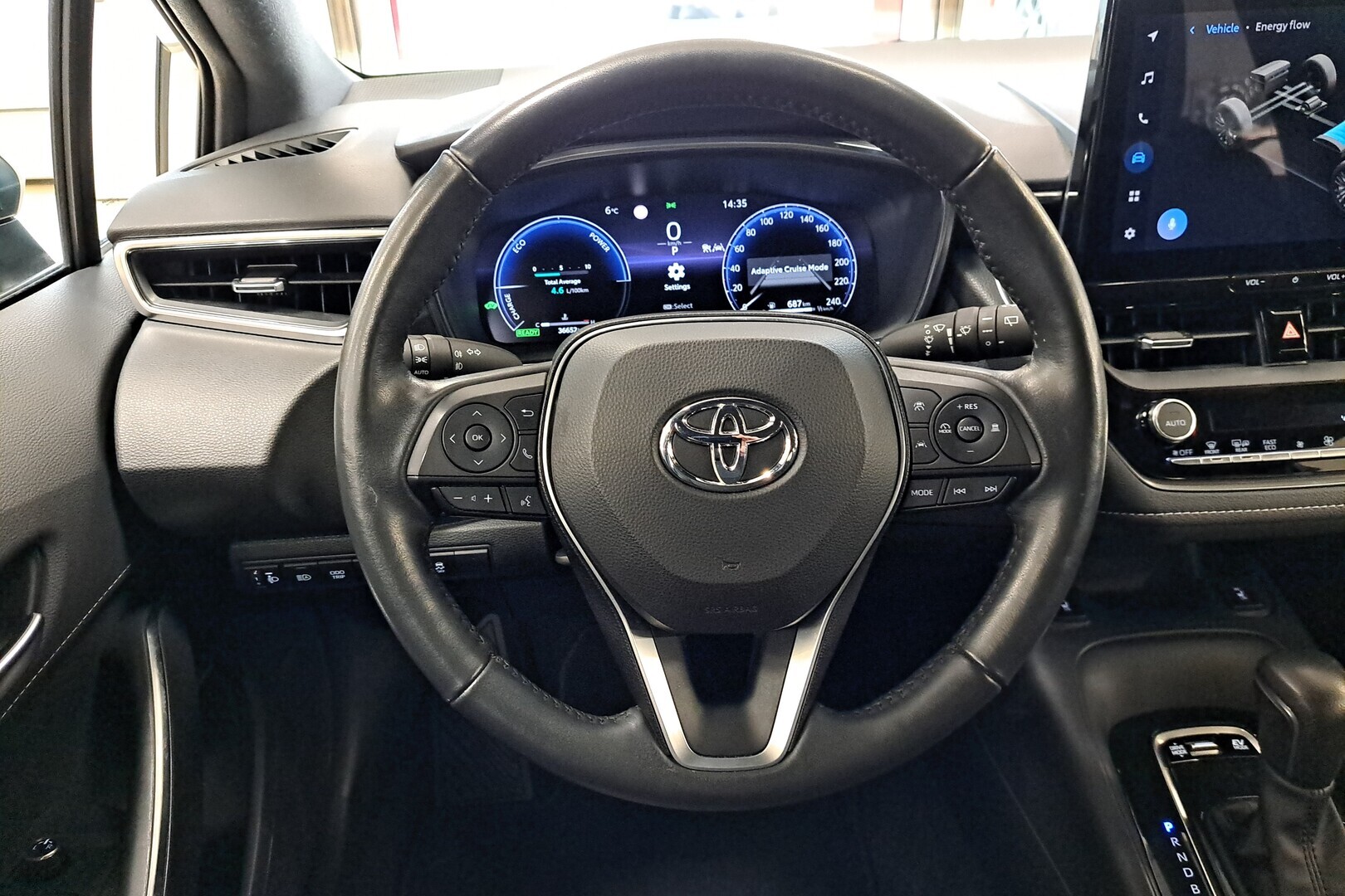 TOYOTA Corolla 2024