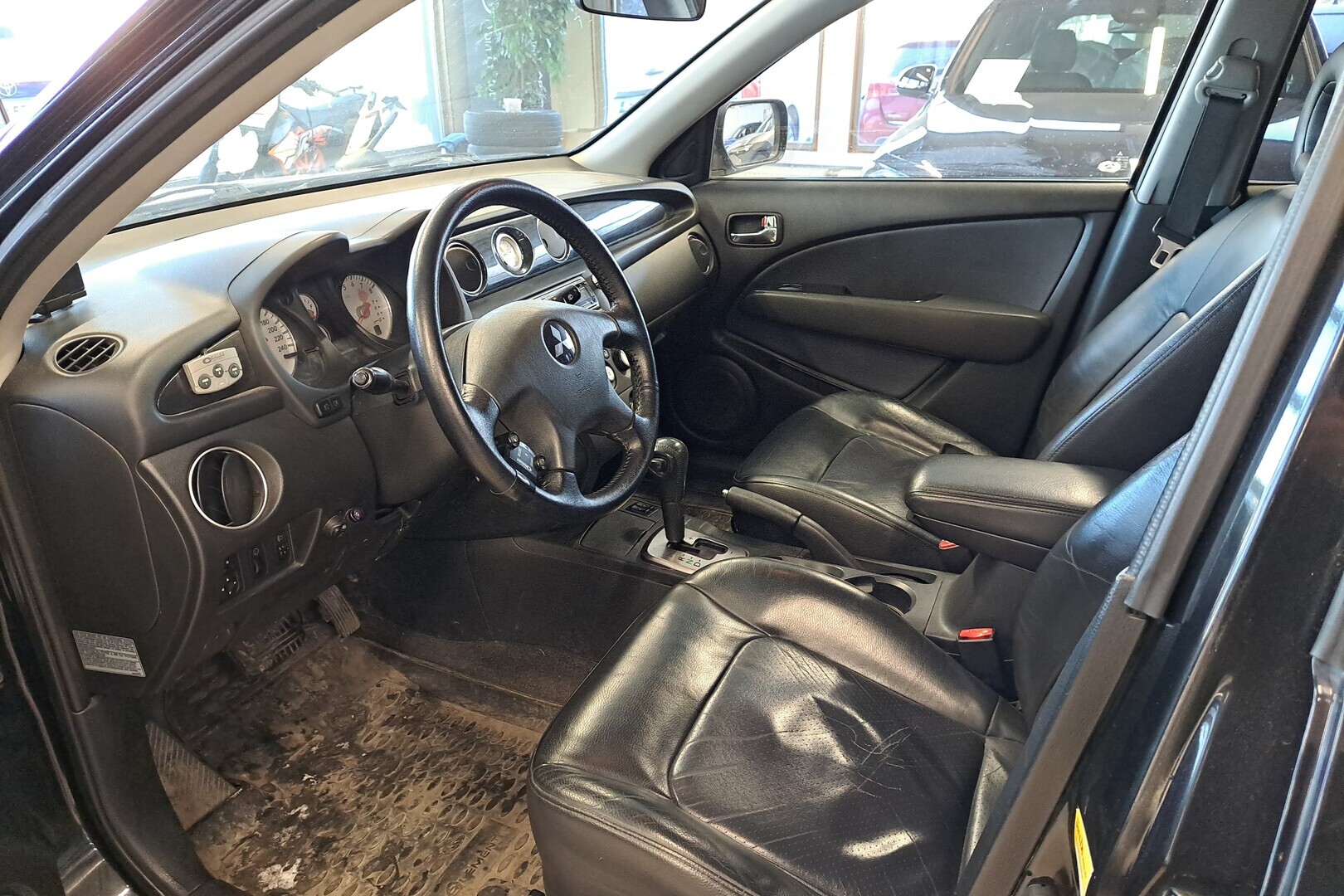 MITSUBISHI Outlander 2004