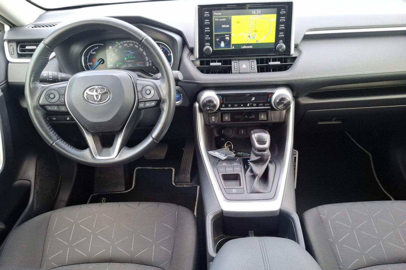 TOYOTA RAV4 2022