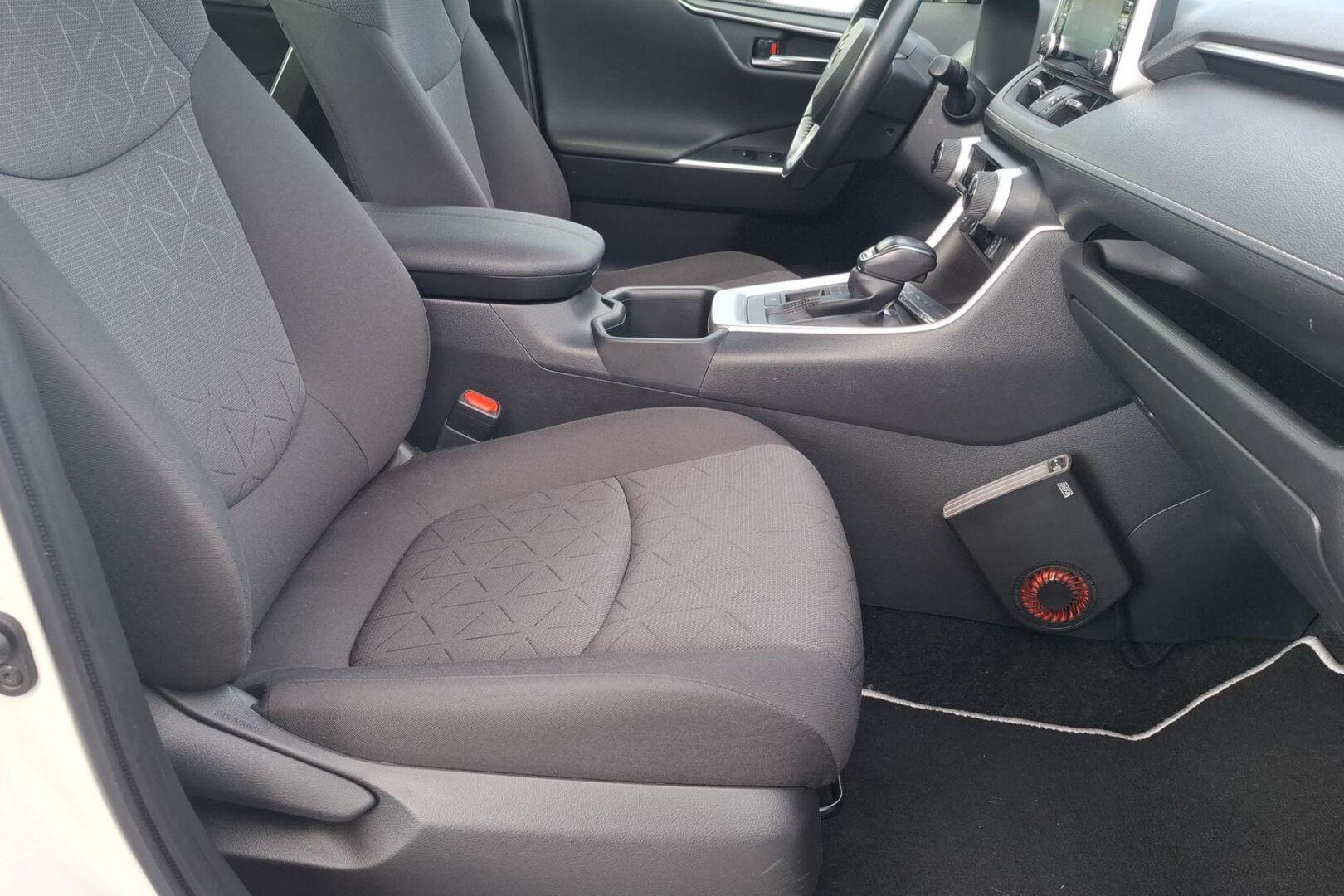 TOYOTA RAV4 2022