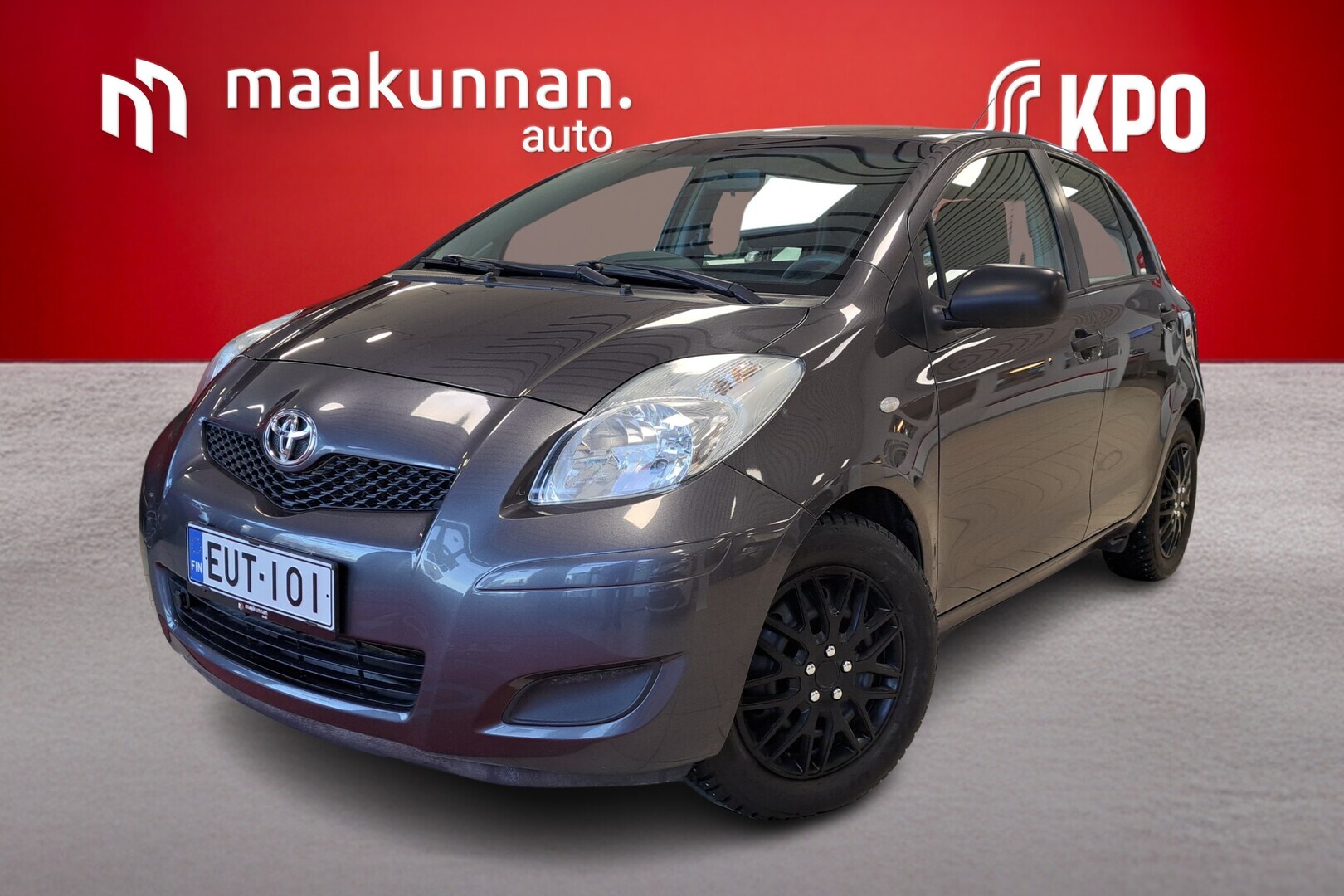 TOYOTA Yaris 2011