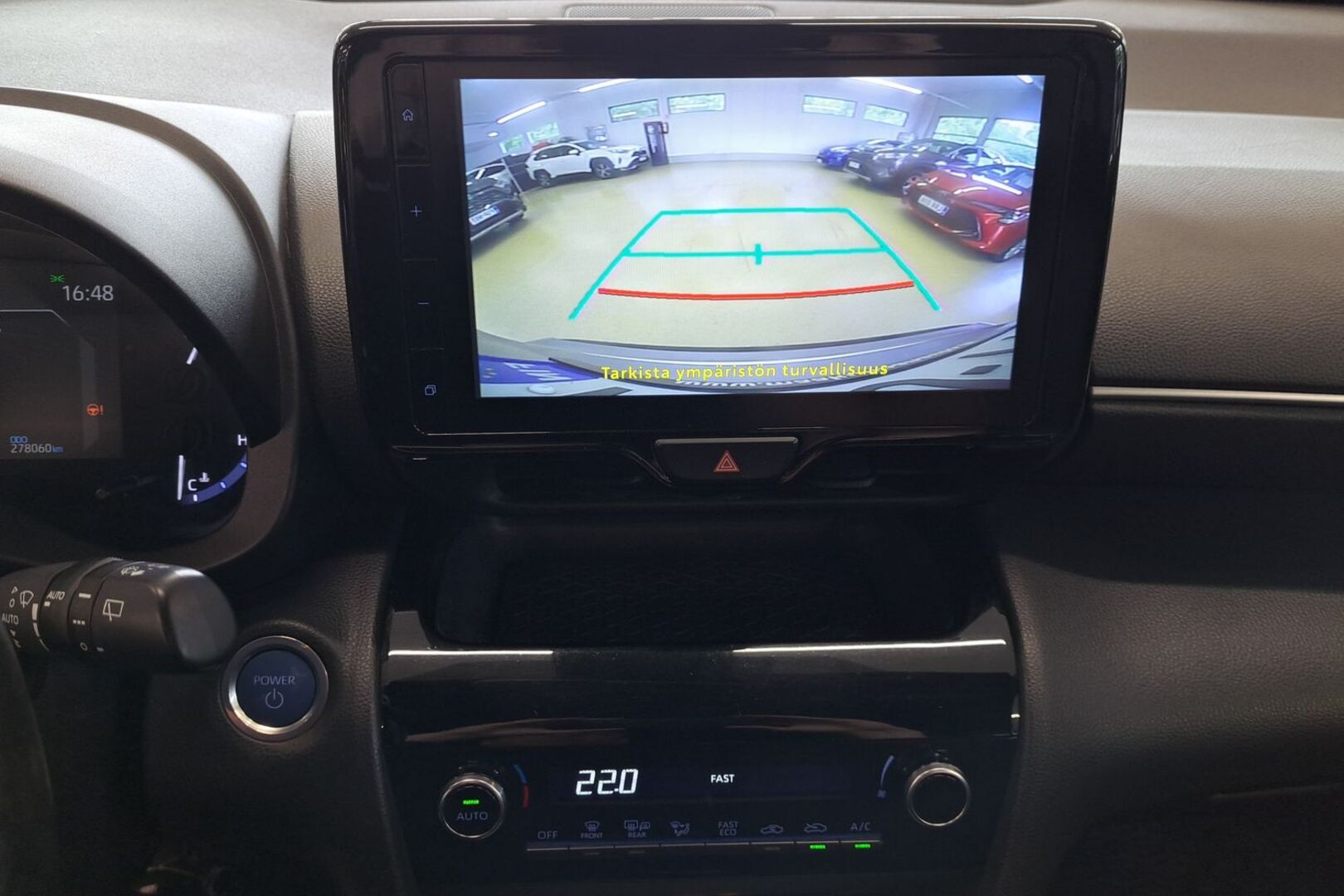TOYOTA Yaris Cross 2022