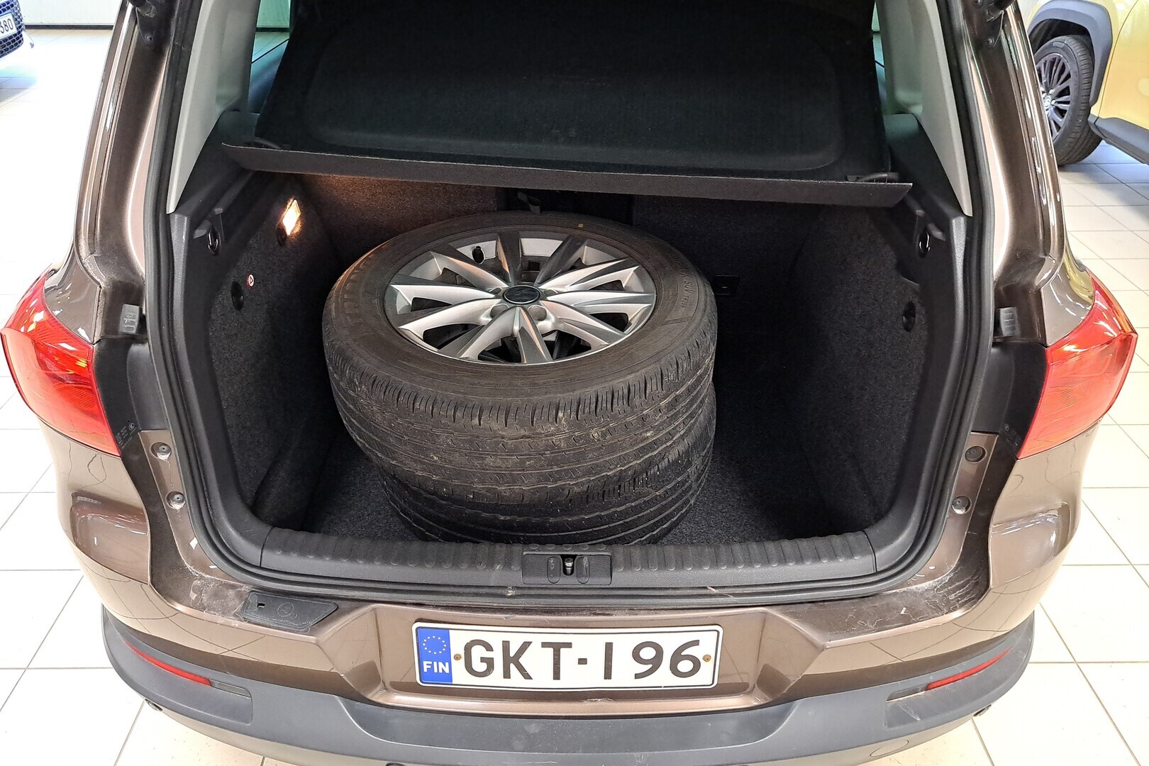 VOLKSWAGEN Tiguan 2013