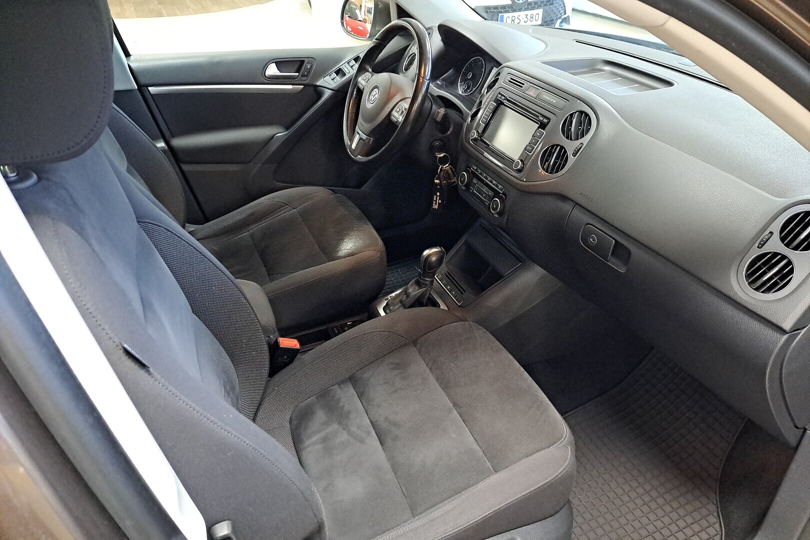 VOLKSWAGEN Tiguan 2013