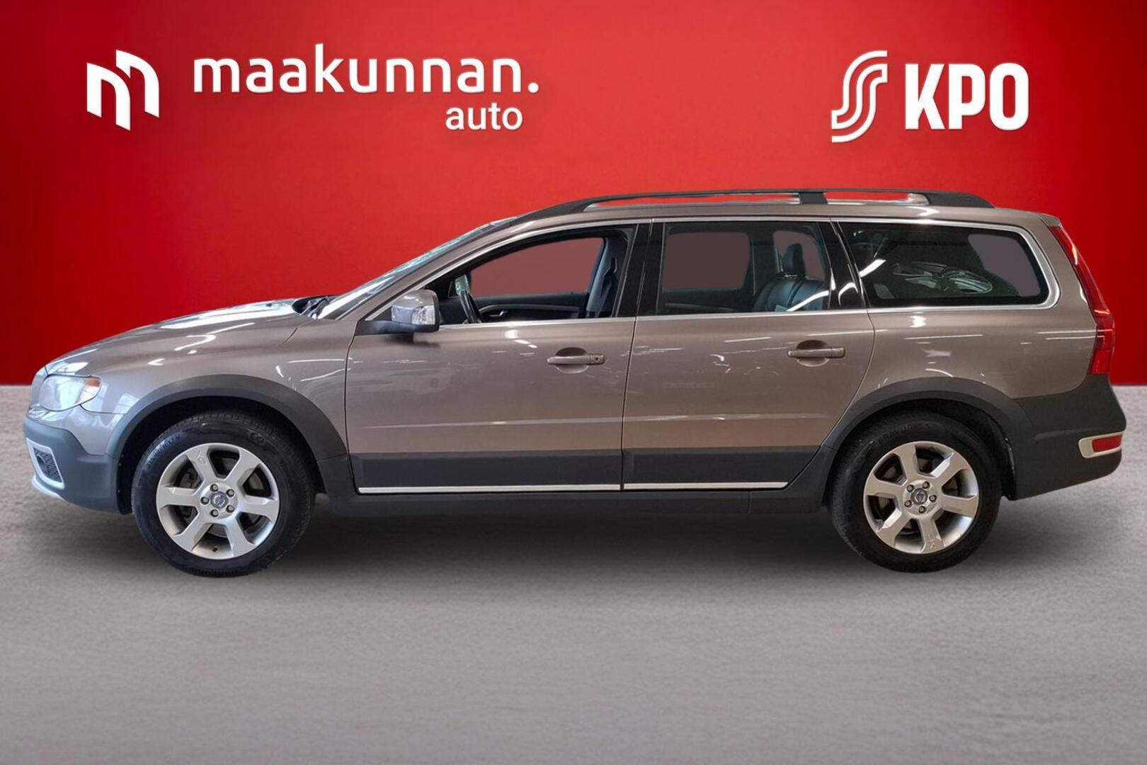 VOLVO XC70 2010